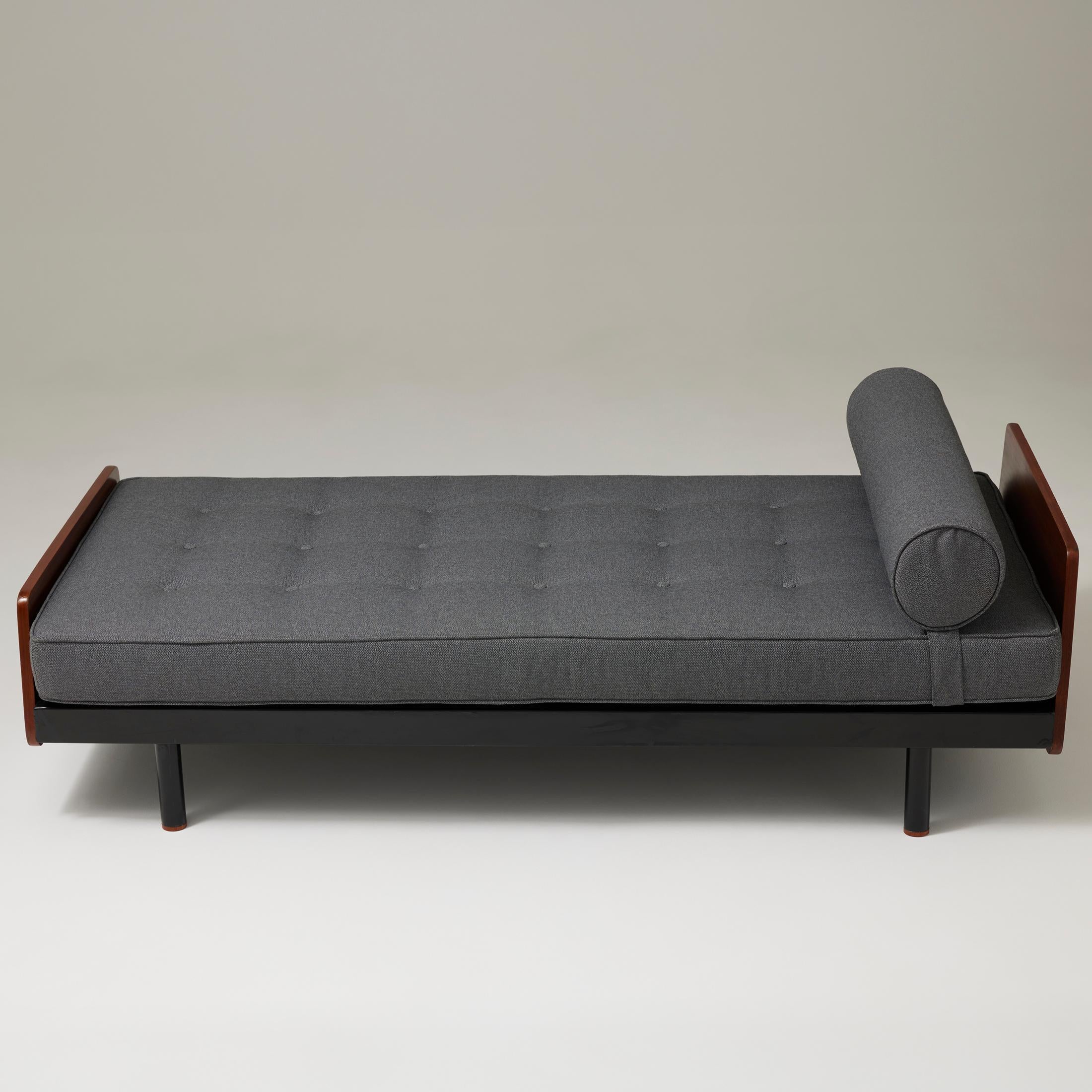 Jean Prouve Mid-Century Modern S.C.A.L. Daybed, circa 1950 For Sale 2