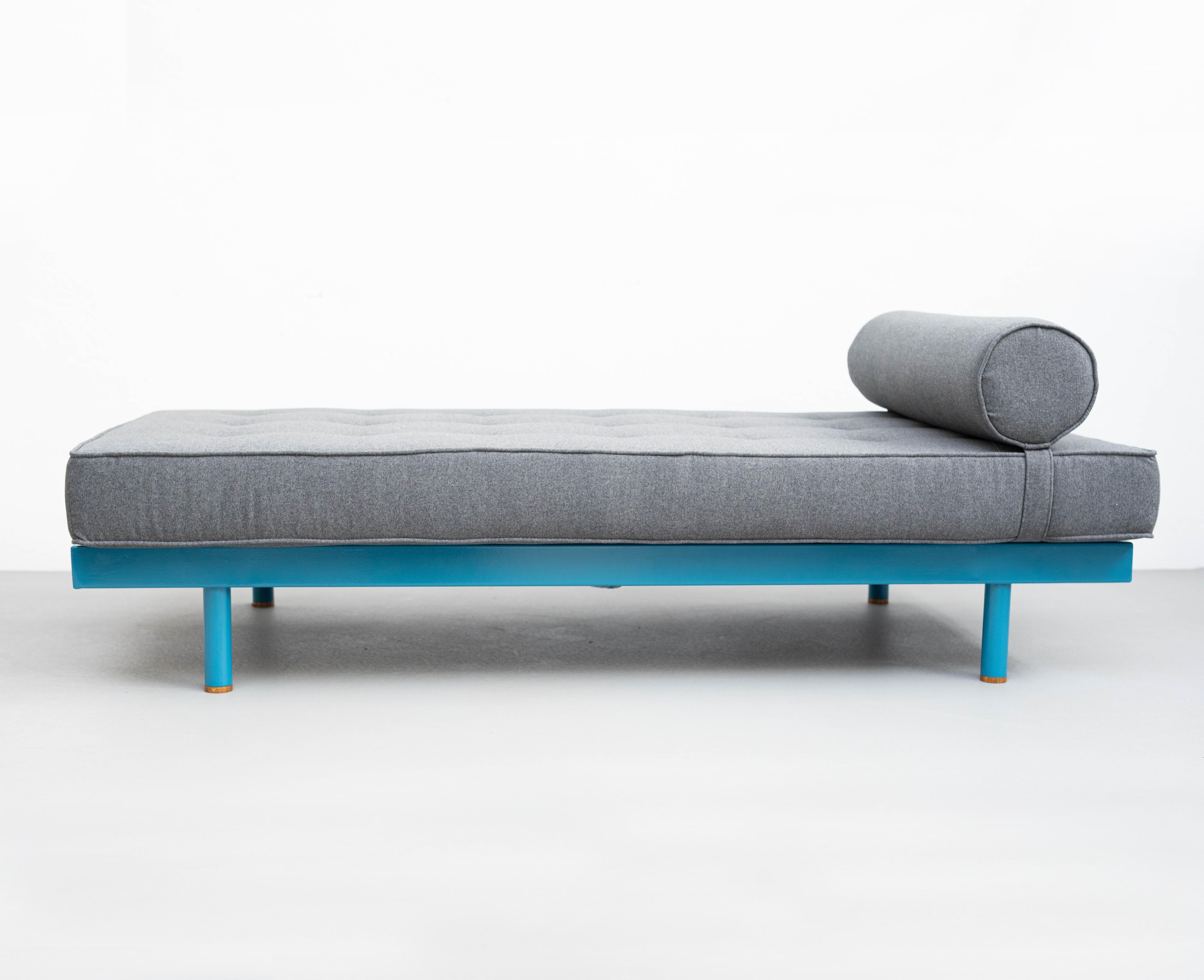 Jean Prouve Mid-Century Modern S.C.a.L. Daybed, circa 1950 3