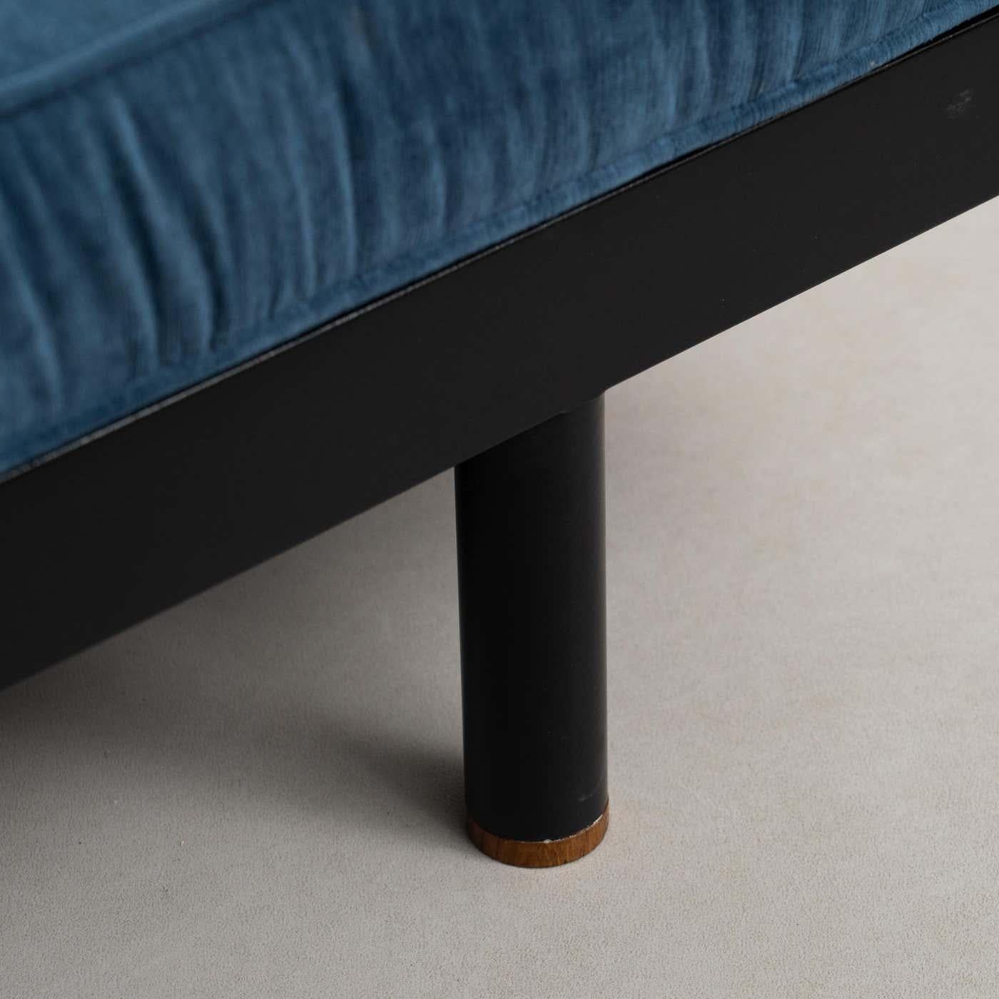 S.C.A.L. Jean Prouve - Mid-Century Modern Lit de repos, vers 1950 en vente 3