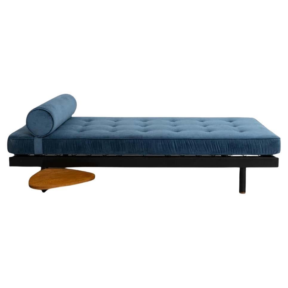 Jean Prouve Mid-Century Modern S.C.A.L. Lettino da giorno, 1950 circa