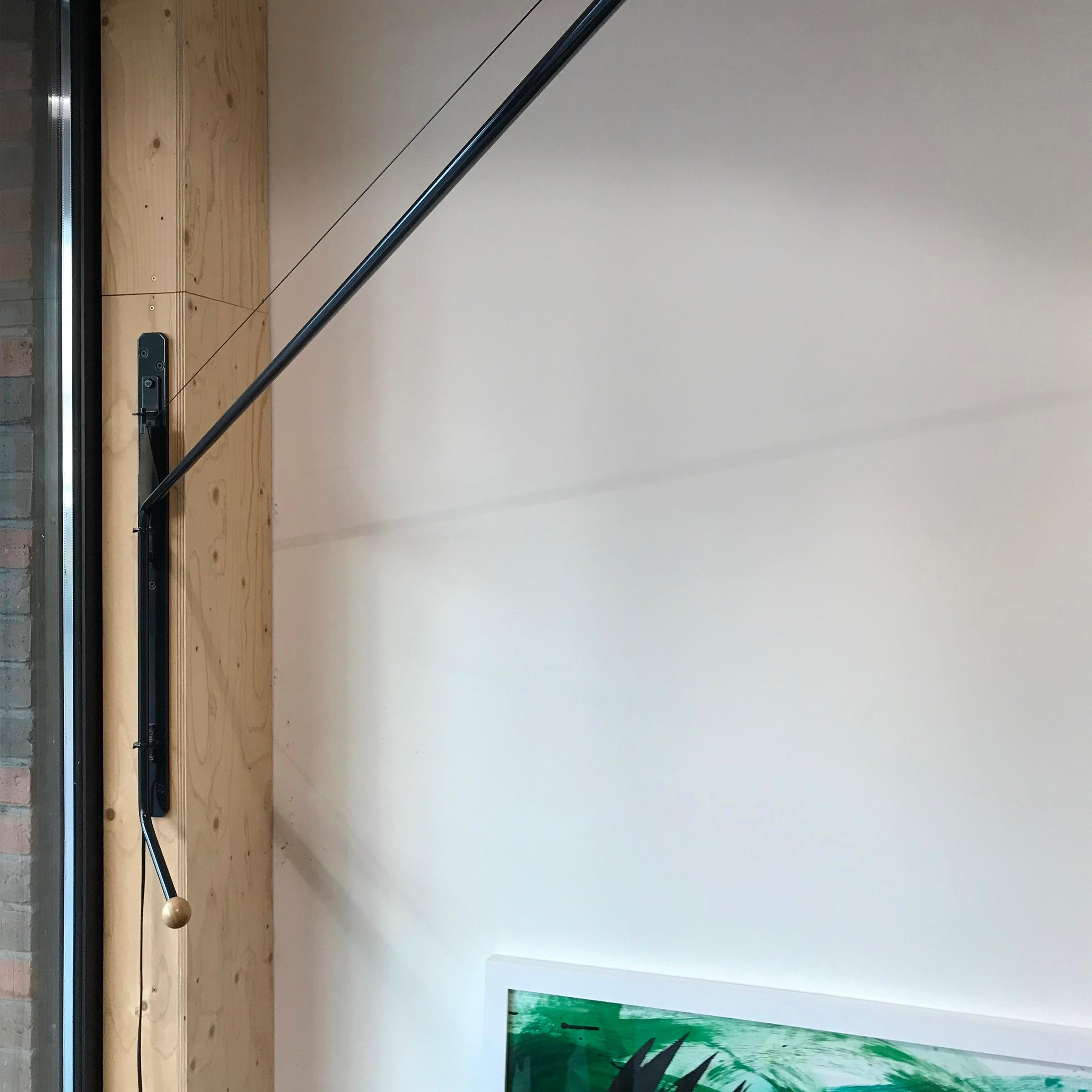 Jean Prouvé Potence Lámpara de pared negra by Vitra Moderno de mediados de siglo en venta