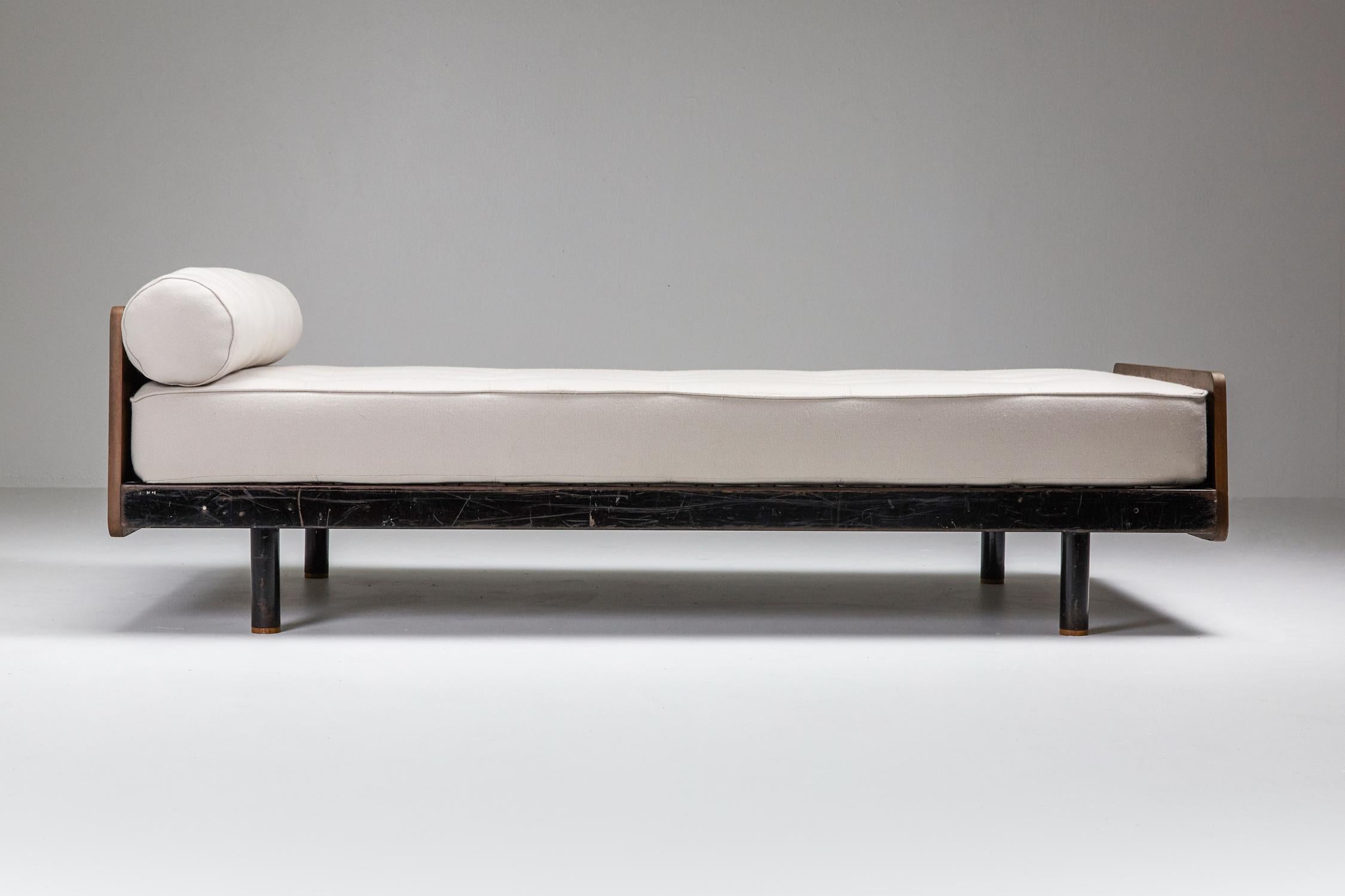 Jean Prouve´ daybed Mid Century scal no. 450