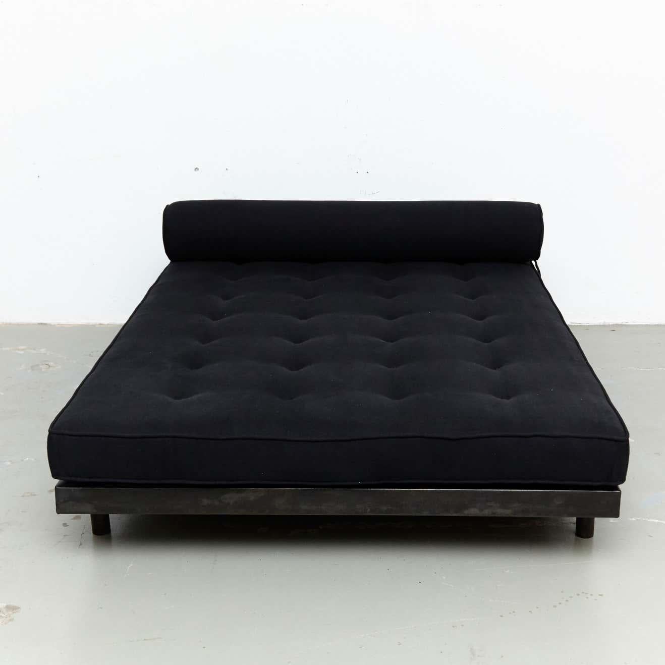 Jean Prouvé S.C.A.L. Double Daybed, circa 1950 For Sale 2
