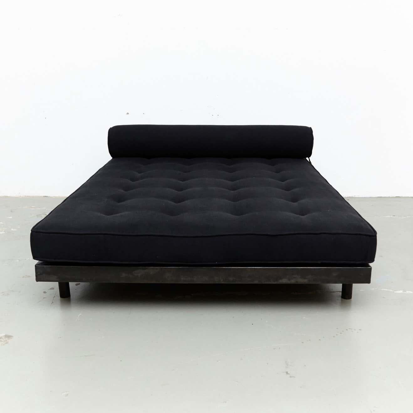 Jean Prouvé S.C.A.L. Double Daybed, circa 1950 For Sale 6