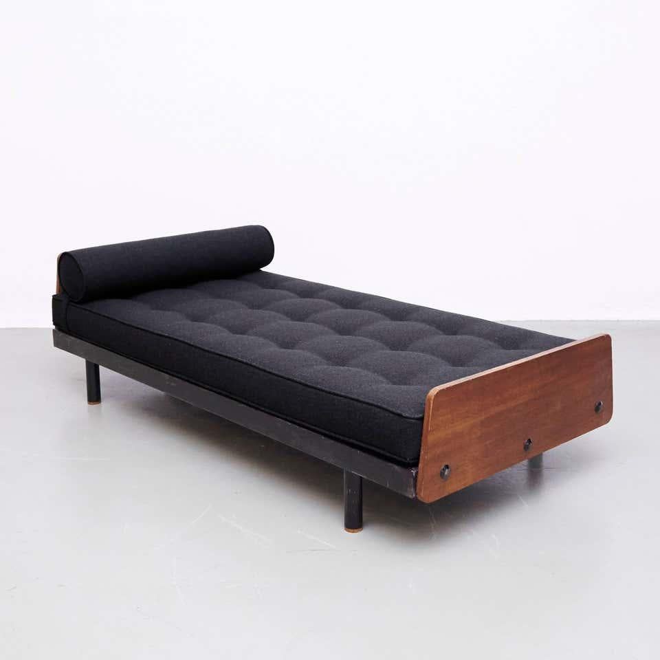 daybed wood