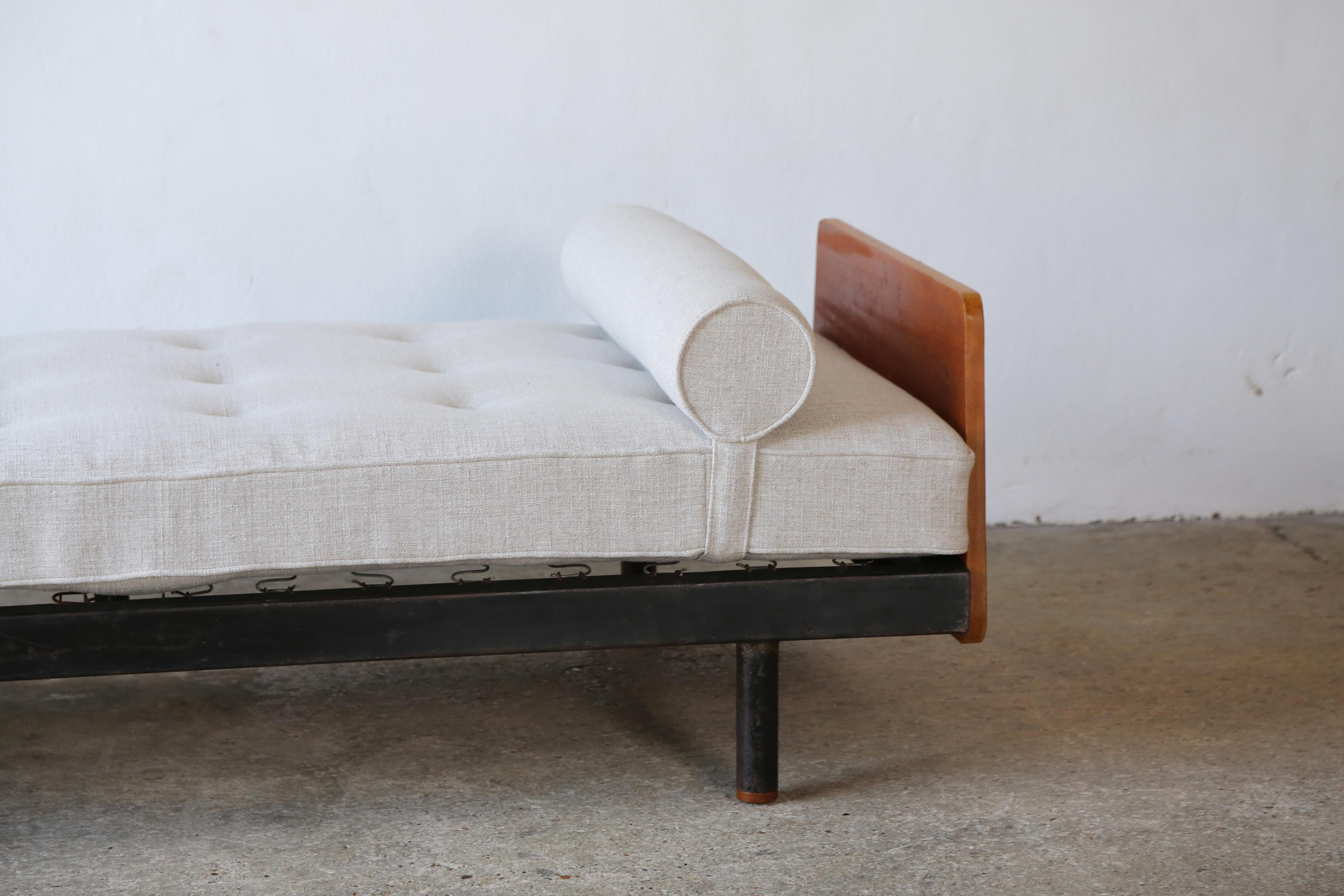 Jean Prouvé Scal No. 452 Daybed, 1950s For Sale 5