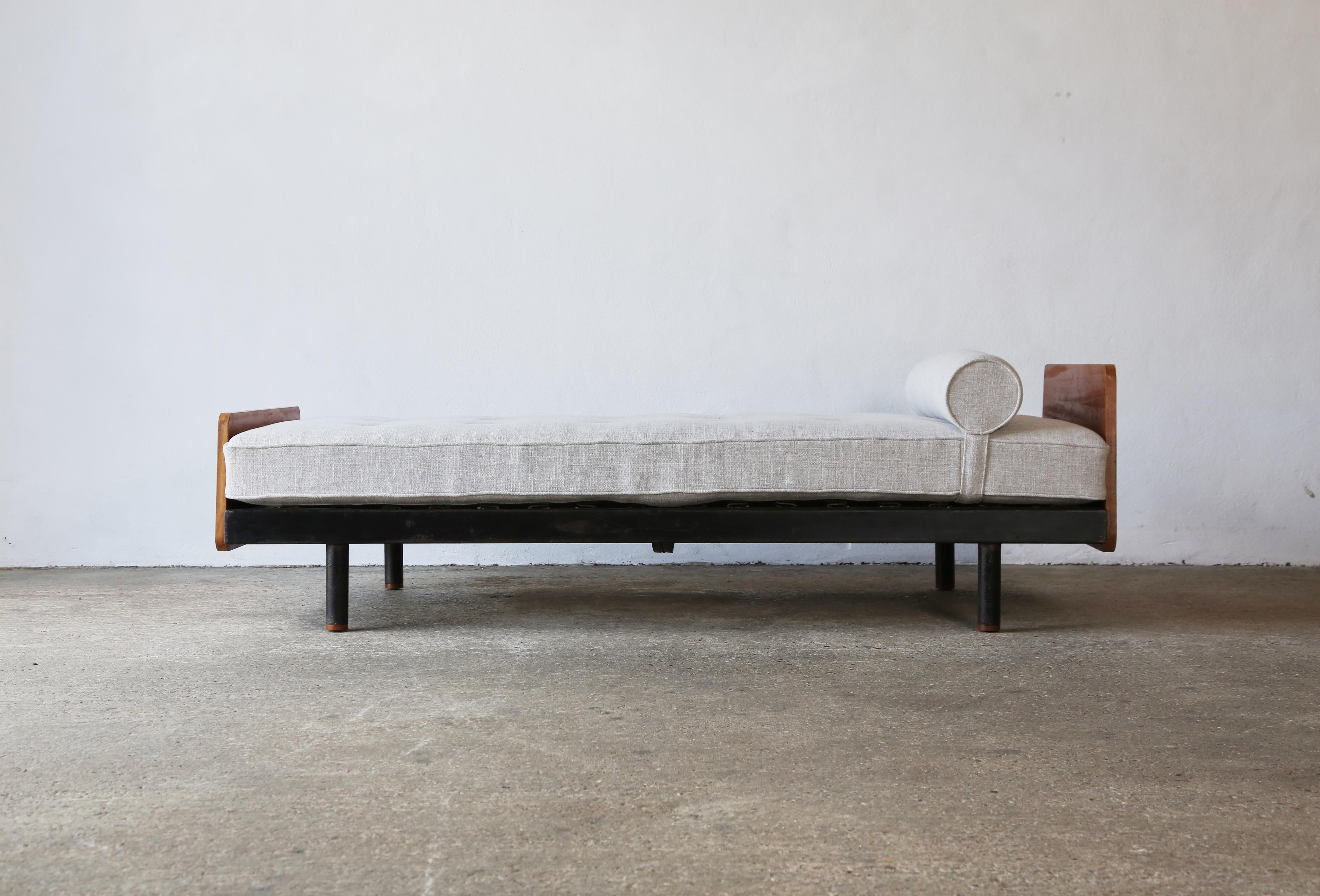 Jean Prouvé Scal No. 452 Daybed, 1950s 5