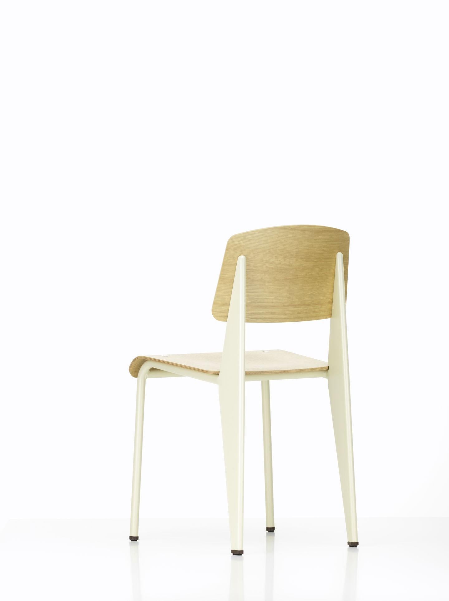 Jean Prouvé Standard Chair by Vitra In New Condition In Barcelona, Barcelona