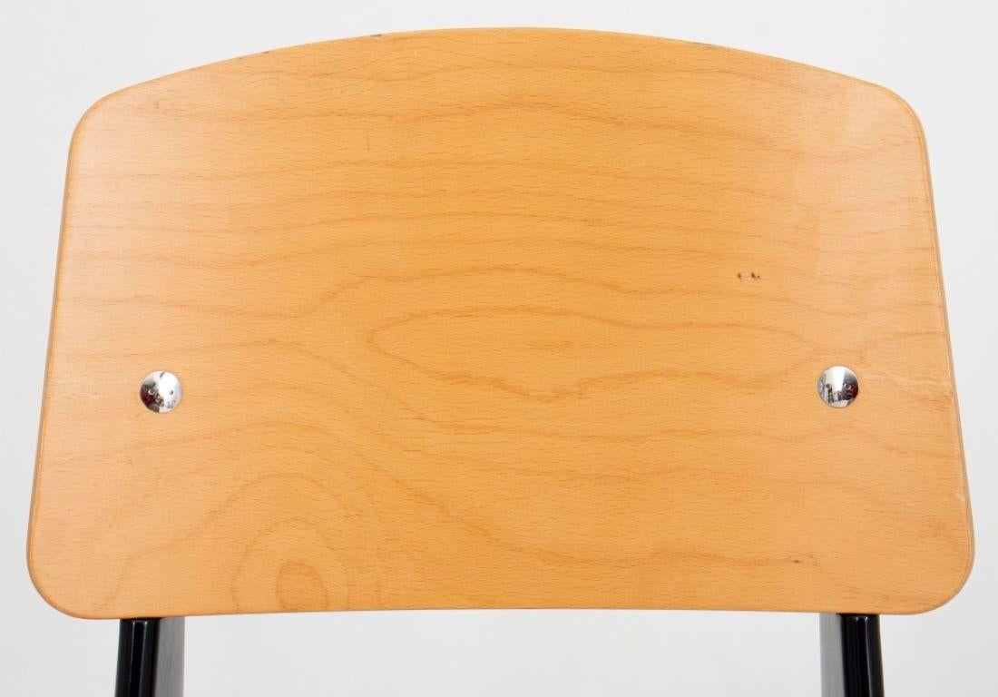 Jean Prouve: Standard-Stuhl für Vitra, Auflage 2002 (amerikanisch) im Angebot