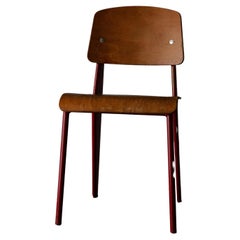 Chaise standard Jean Prouve en rouge japonais