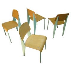 Chaises standard Jean Prouvé