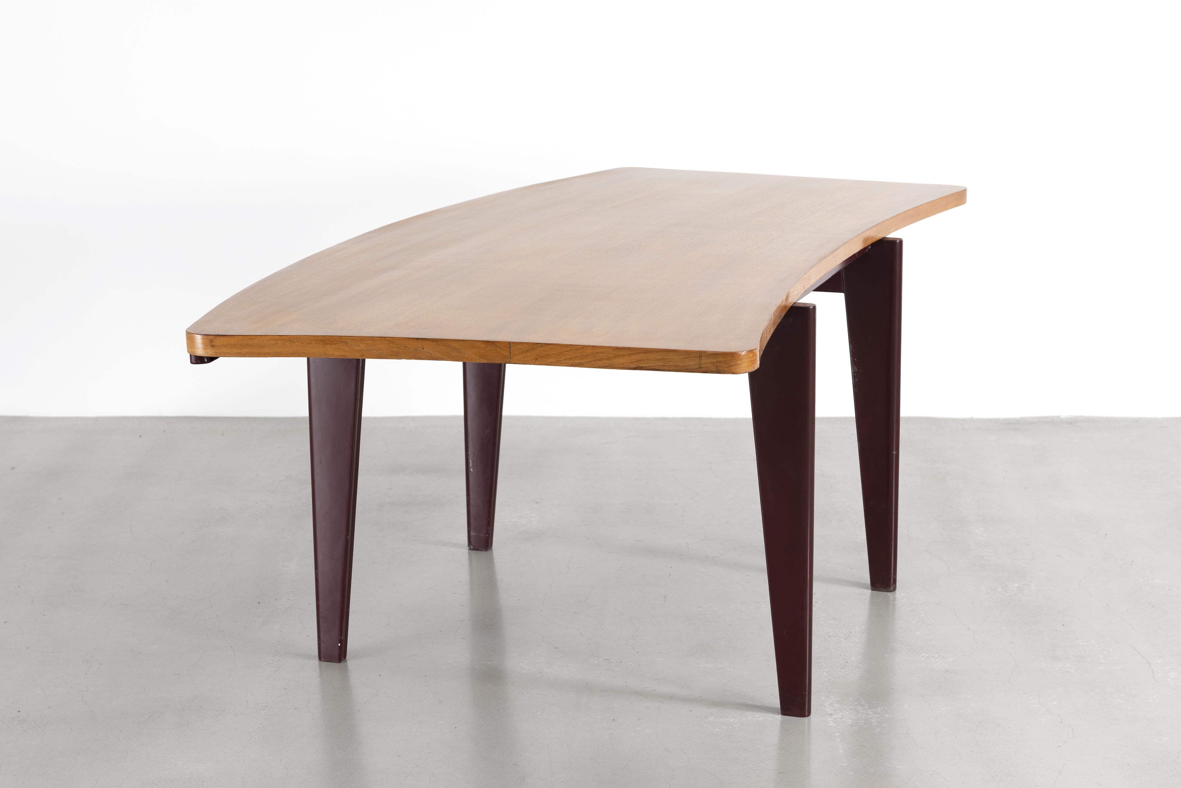 Jean Prouvé, Standard Courbe Desk, circa 1950 In Good Condition In Paris, FR