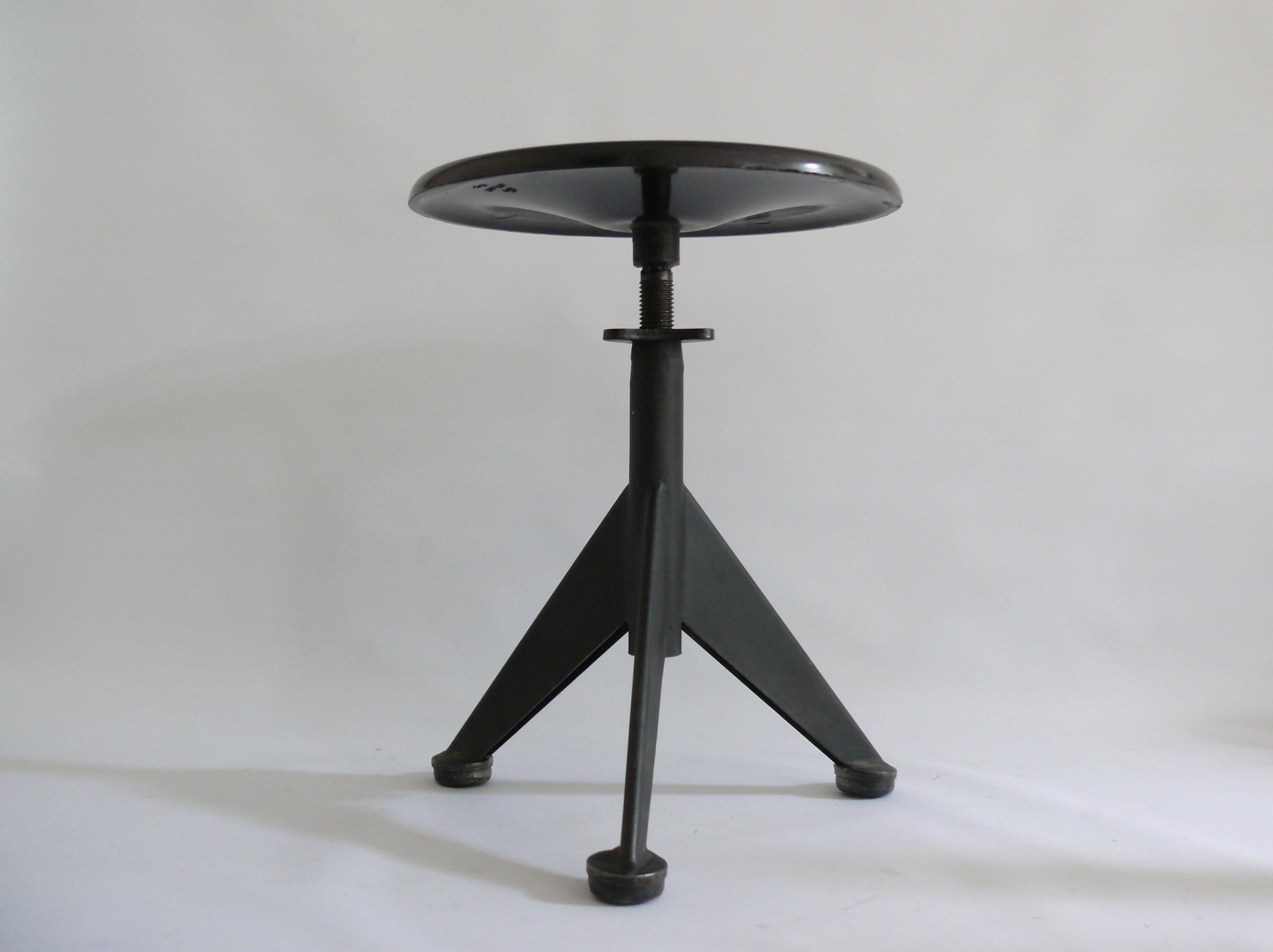Jean Prouvé stool for AB Obelberg Olsen, Sweden, 1930s en vente 8