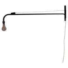 Jean Prouvé Swing Jib Wandleuchte Französischer Wandleuchter aus der Mitte des Jahrhunderts, 1950er Jahre