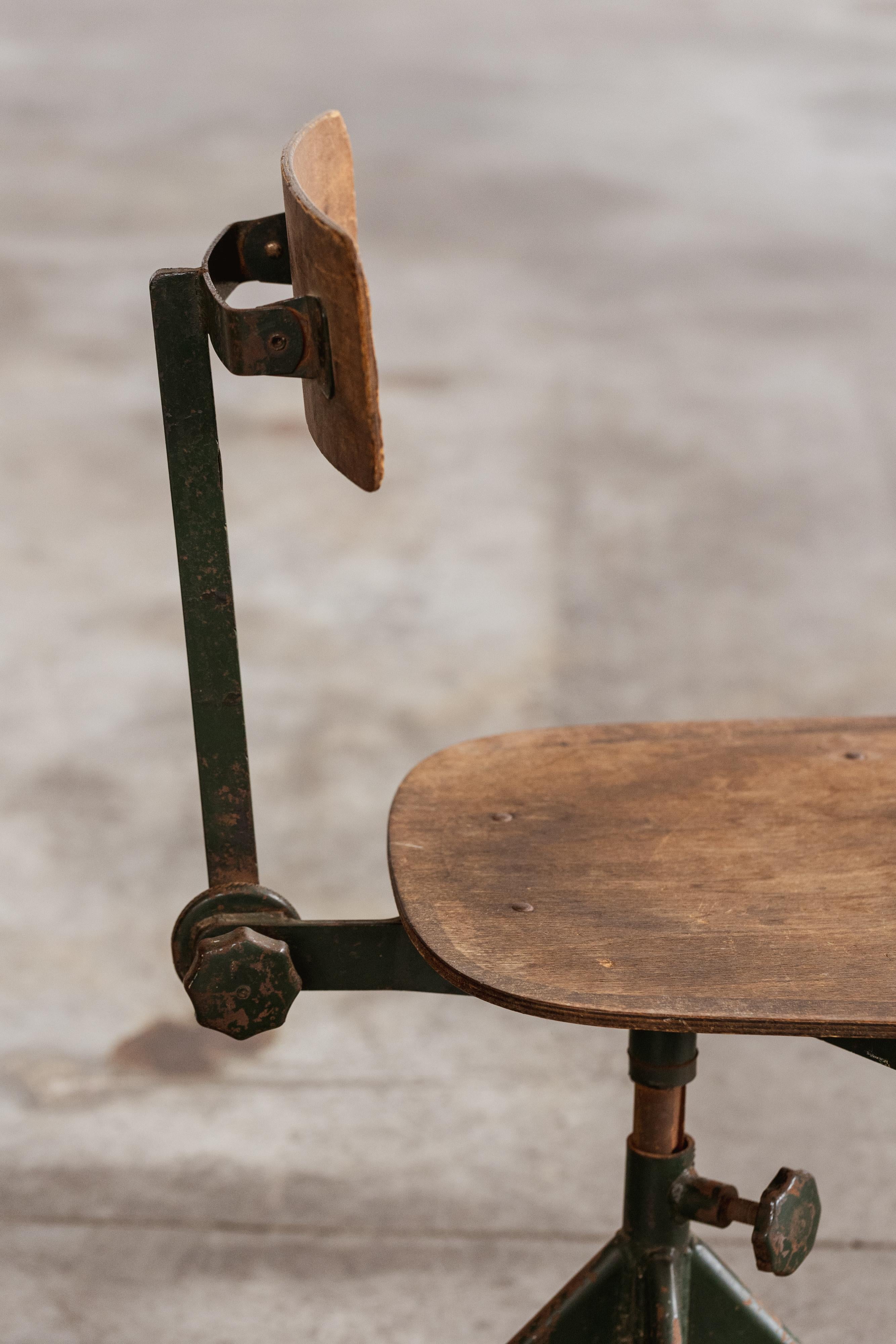 Jean Prouvé Swivel Office Chair, 1928 For Sale 5