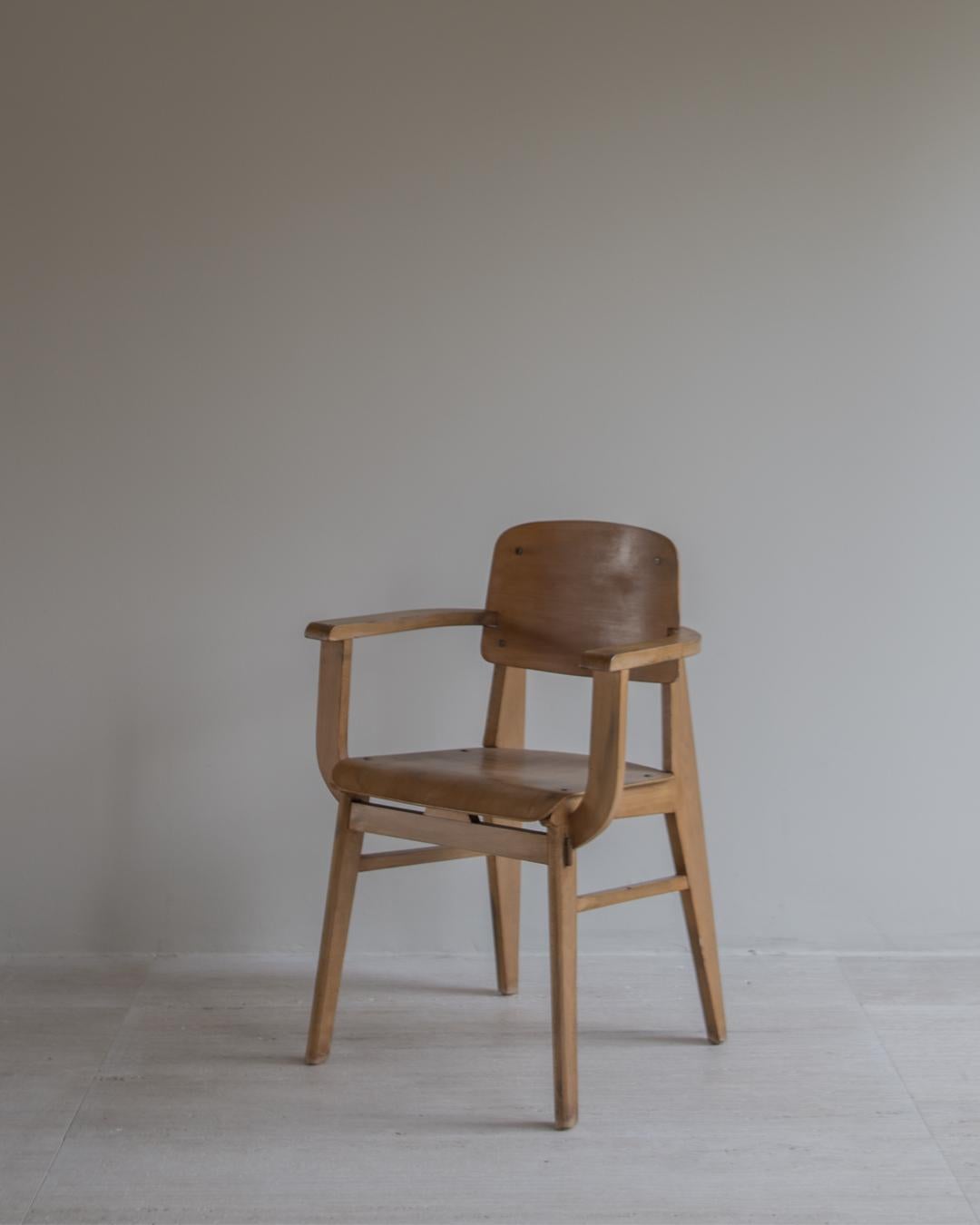 Attributed to Jean Prouvé - Tout Bois - Wooden Armchair - France circa 1950s For Sale 4