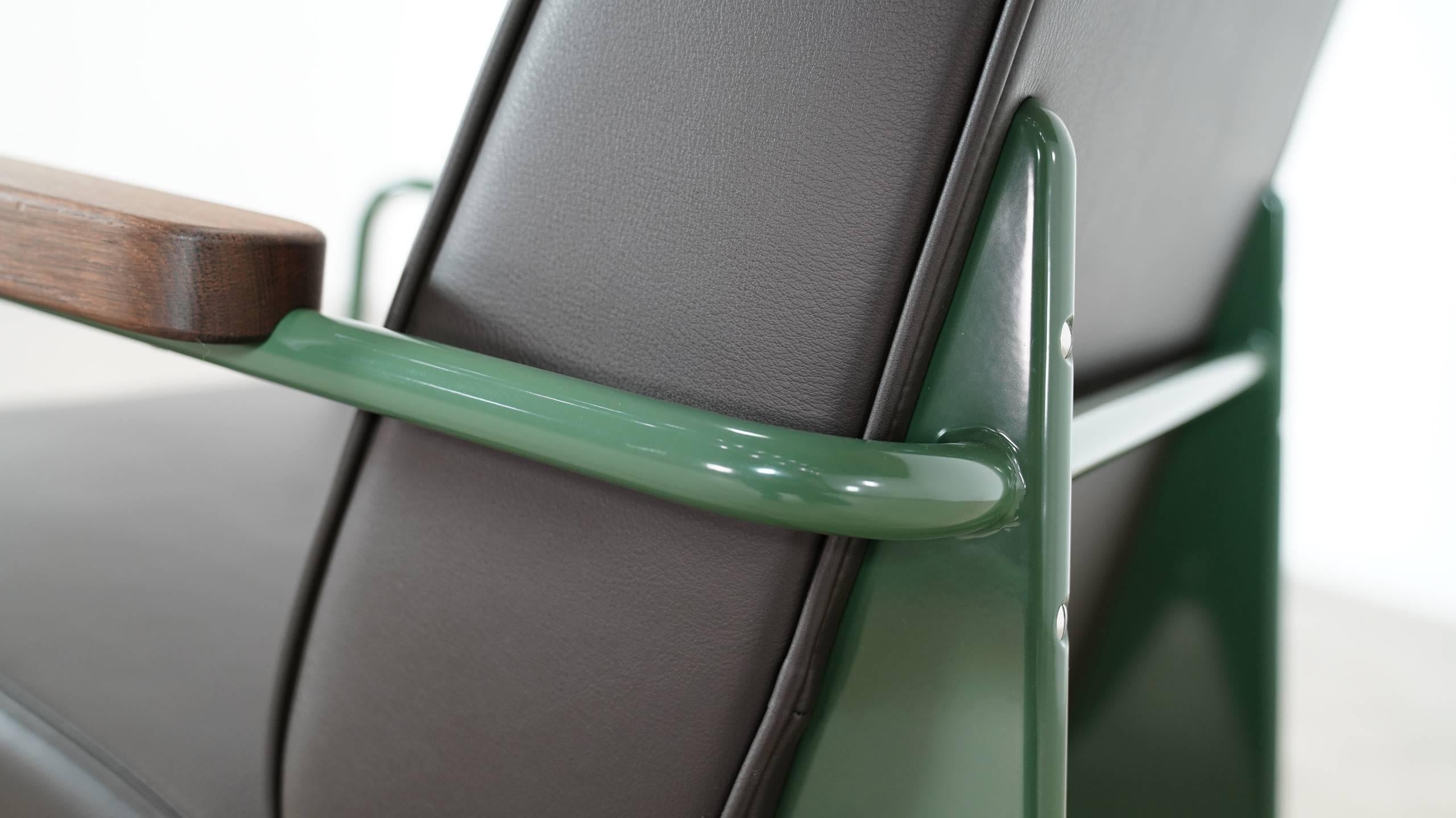 Jean Prouvé:: Fauteuil De Salon von Vitra:: Sessel in limitierter Auflage von G-Star 3