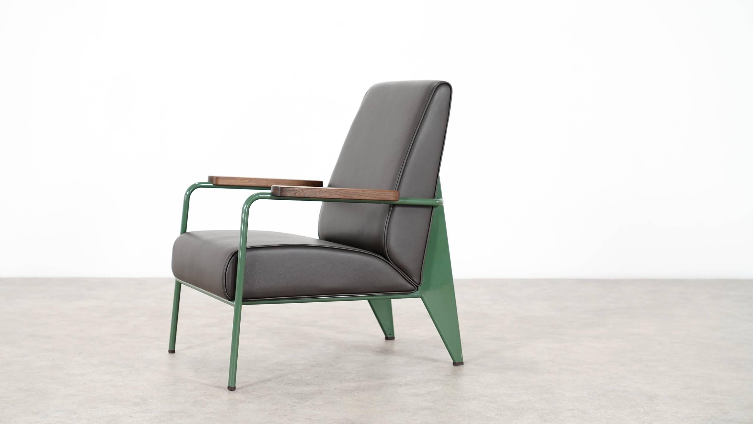 Jean Prouvé:: Fauteuil De Salon von Vitra:: Sessel in limitierter Auflage von G-Star 2