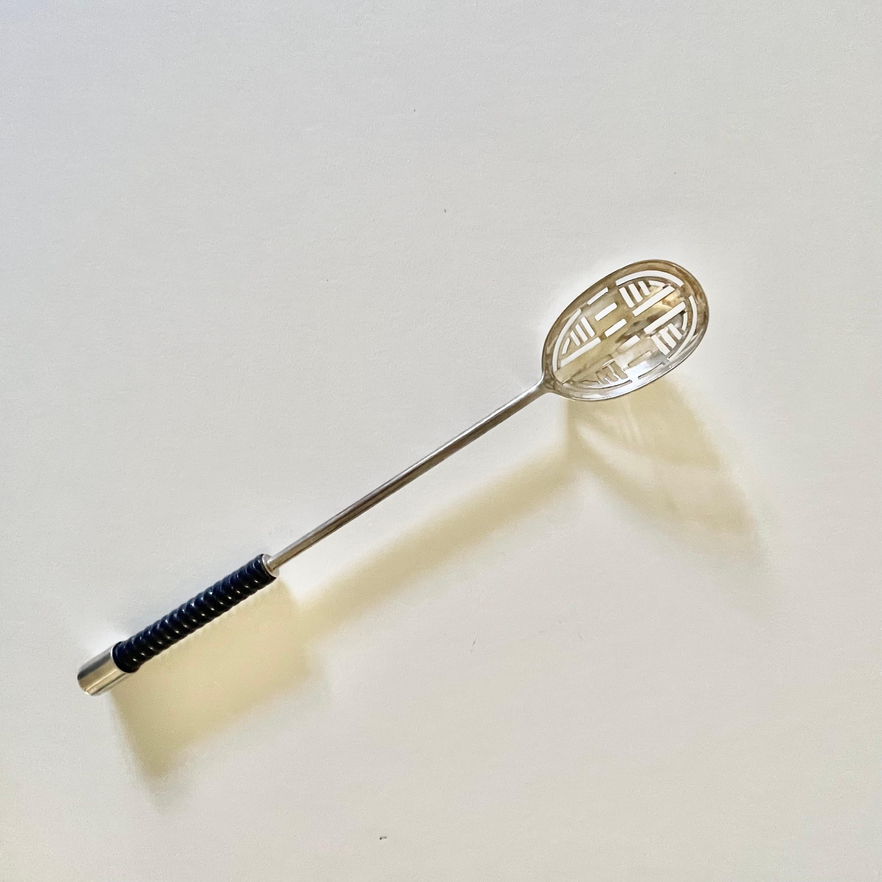 Jean PUIFORCAT (1897-1945) Seltener langer Olivenlöffel aus Sterlingsilber um 1925 im Angebot 8