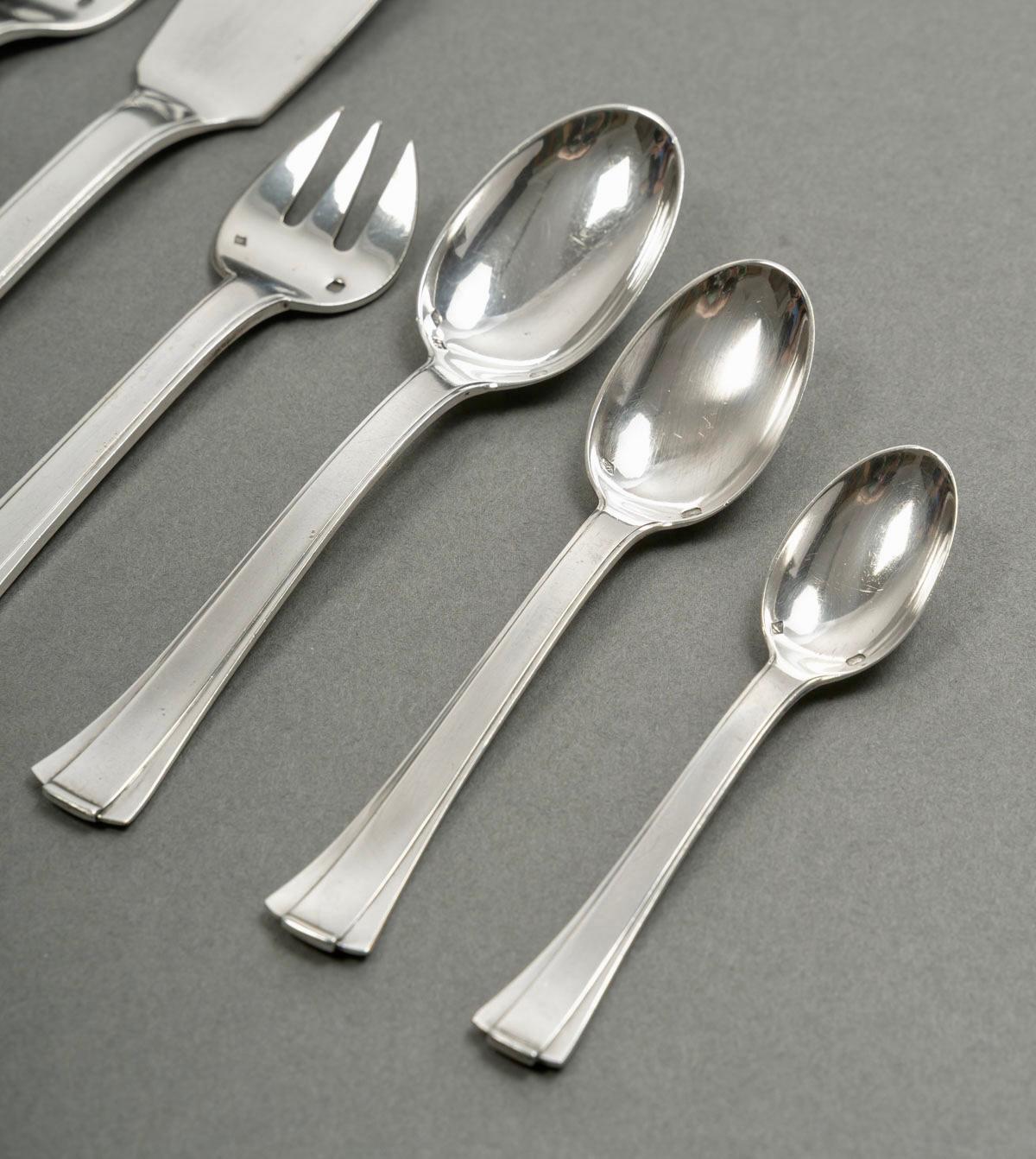 20th Century Jean Puiforcat Art Deco Cutlery Flatware Papyrus Dinard Sterling Silver 173 Pces For Sale