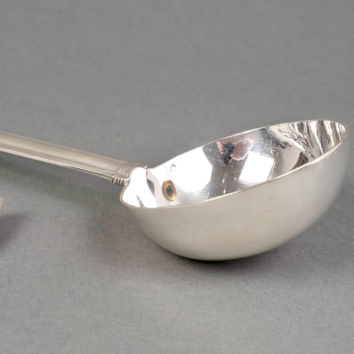 Jean Puiforcat - Service de couverts Art Déco Cannes en argent massif 61 Pieces 2