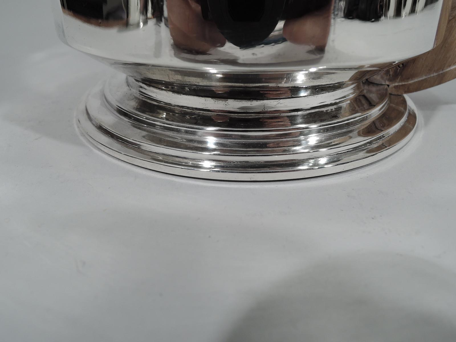 Jean Puiforcat Super élégante cafetière française Art Déco en argent 1