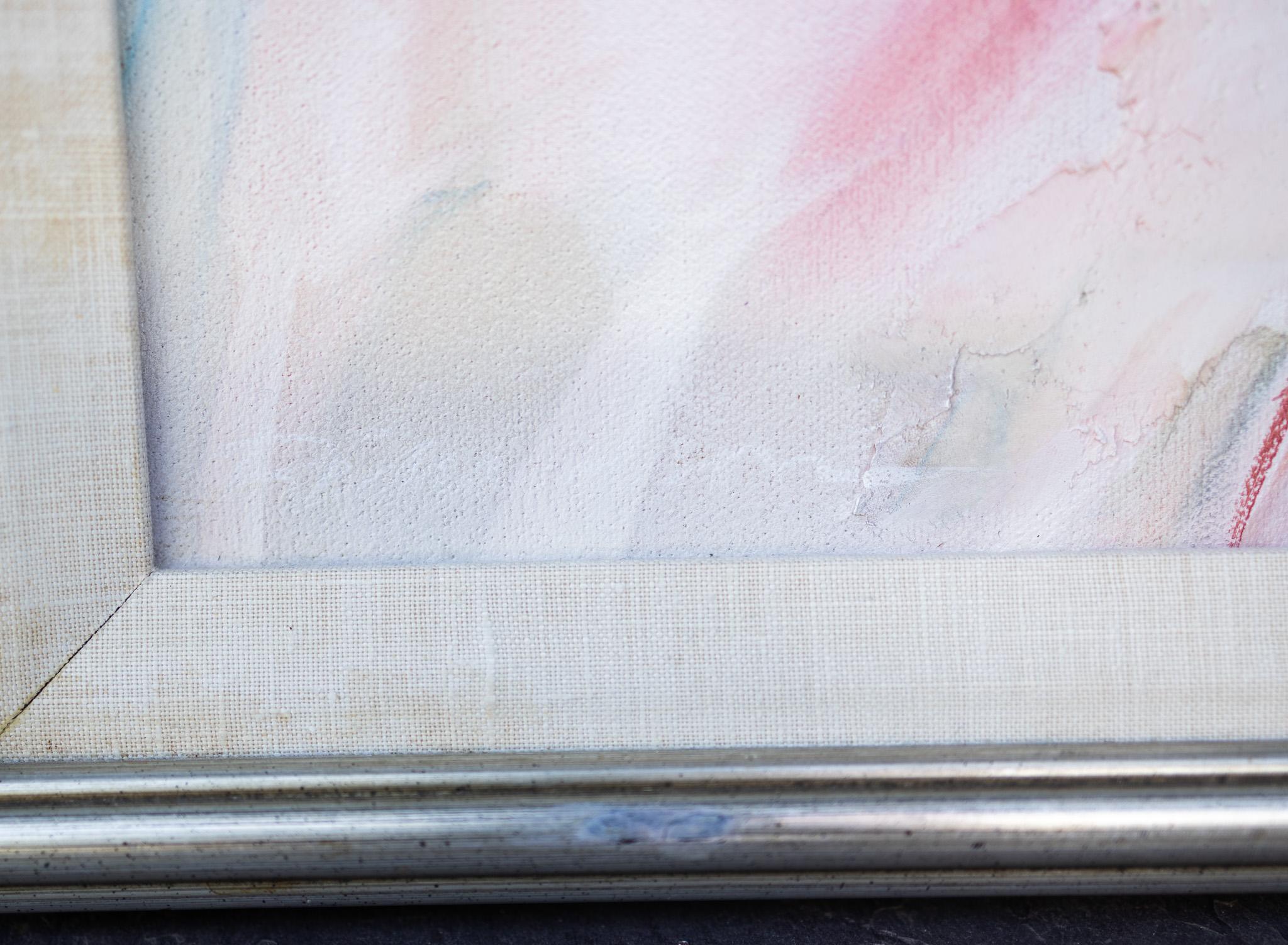 Quadro astratto d'epoca con cavallo blu, rosa, arancione, verde acqua, bianco, marrone corallo, beige - Animal Painting Grigio di Jean Richardson