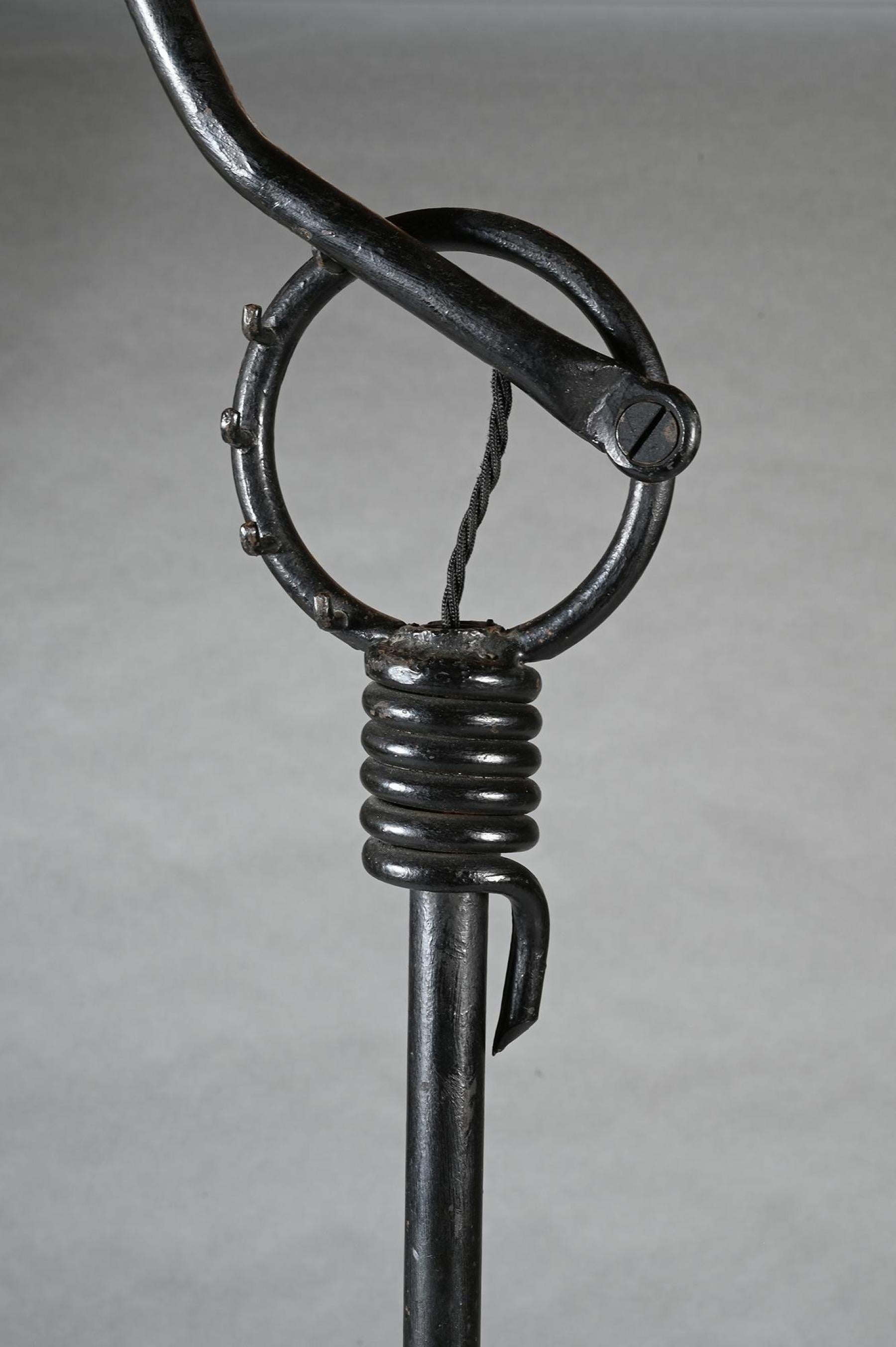 Jean Royère Lampadaire réglable en fer 1940 Bon état à Benington, Herts