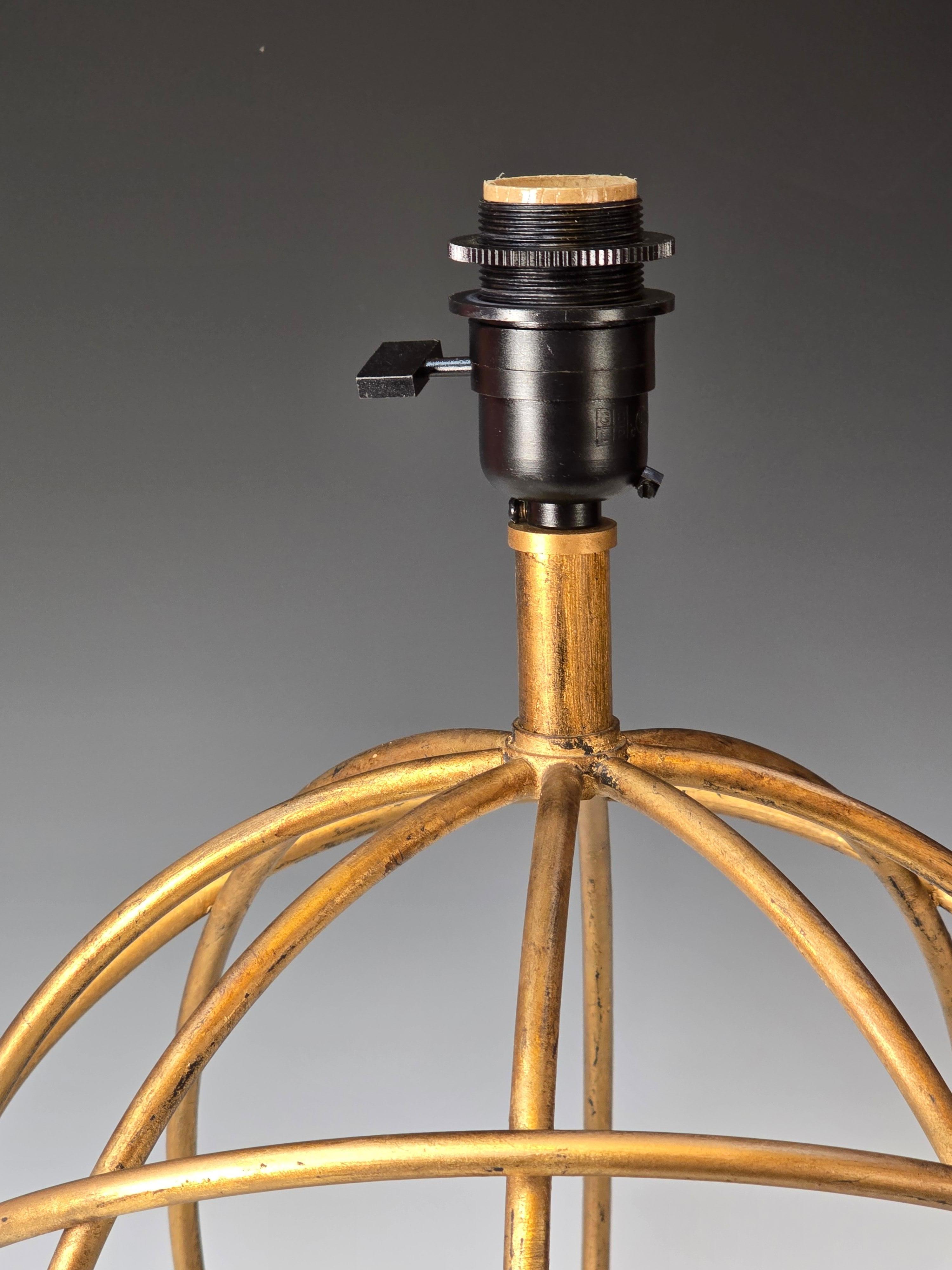Mid-Century Modern French Modern Style Gilt Iron Table Lamp For Sale