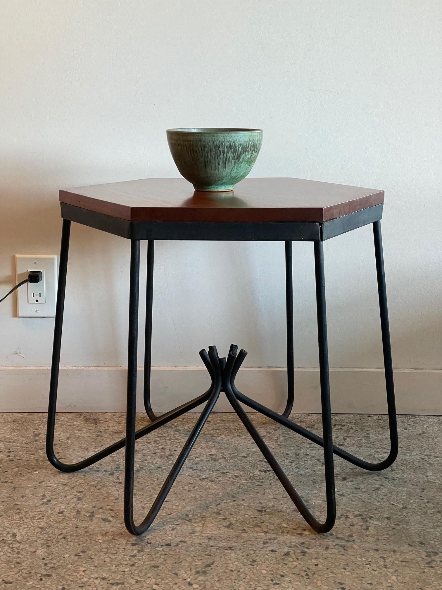 Mid-20th Century Hirondelle Table For Sale