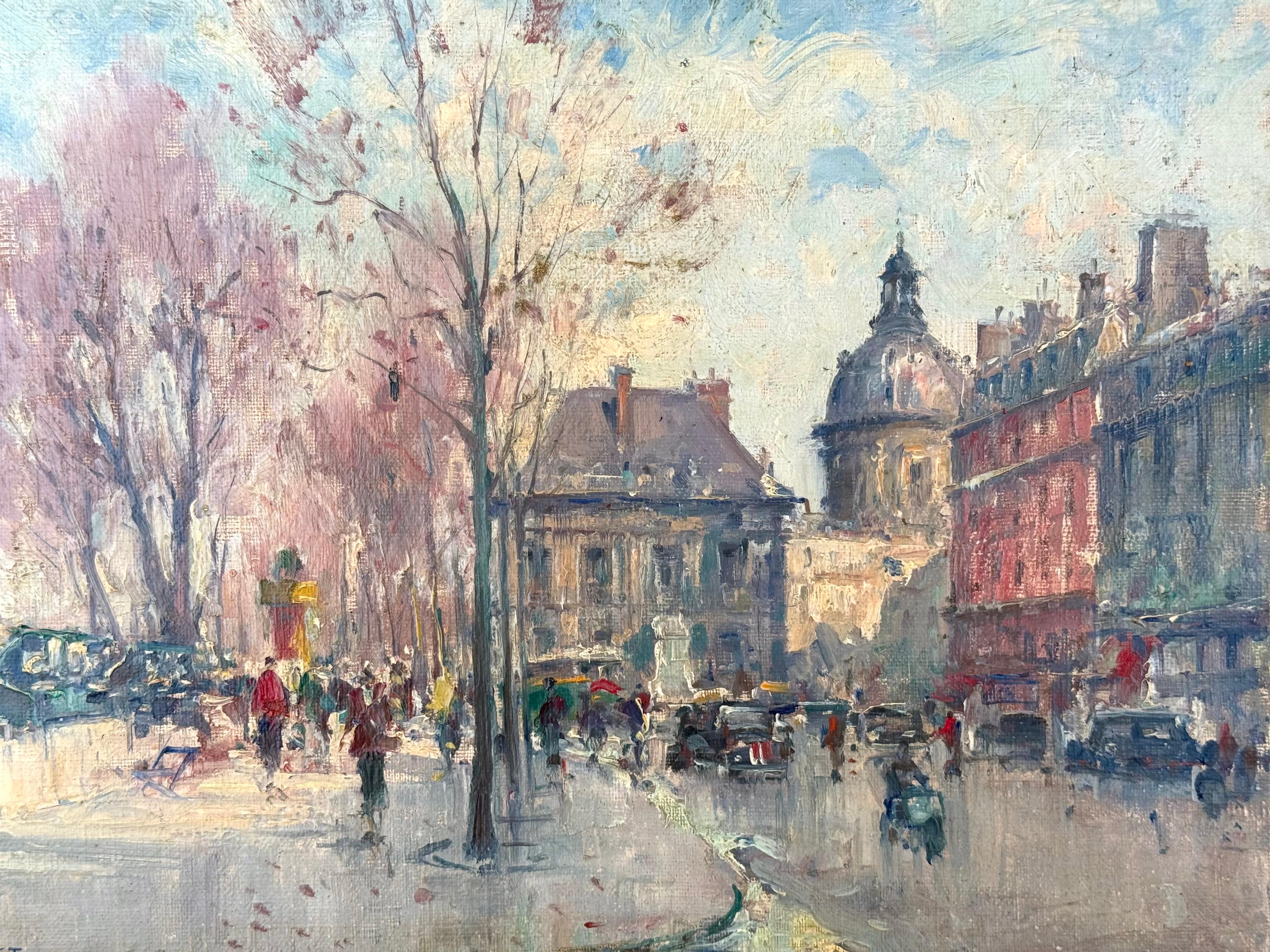 Óleo original de una concurrida calle de París con figuras y coches bajo un cielo azul. Firmado por el artista abajo a la izquierda y fechado en 1954. El estado es muy bueno, sin problemas ni restauraciones. El cuadro está en su marco original de