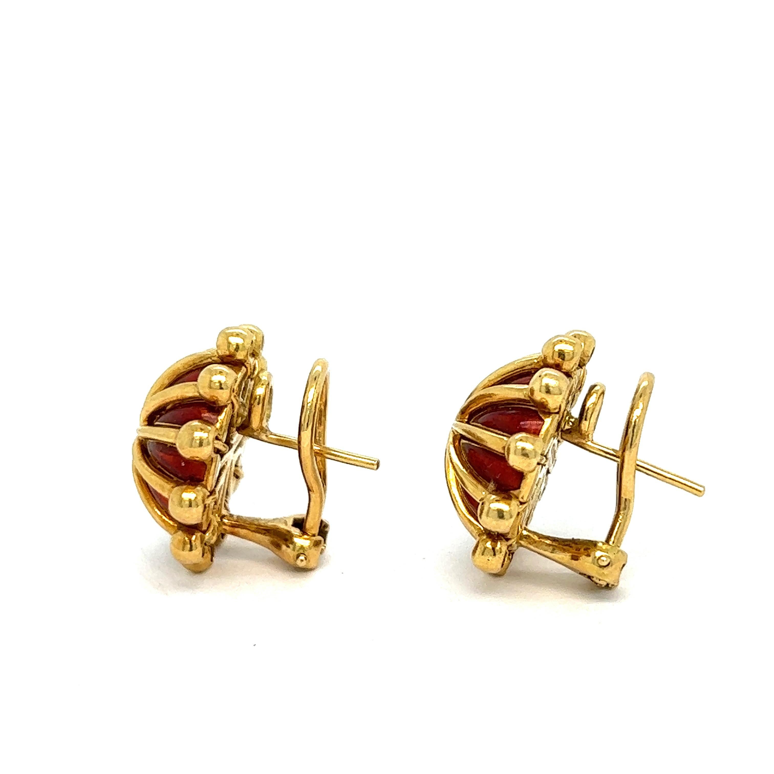 Jean Schlumberger pour Tiffany & Co. Boucles d'oreilles en émail rouge et or Excellent état - En vente à New York, NY
