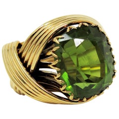 Vintage Jean Schlumberger Tiffany & Co. Peridot and 18 Karat Yellow Gold Cocktail Ring