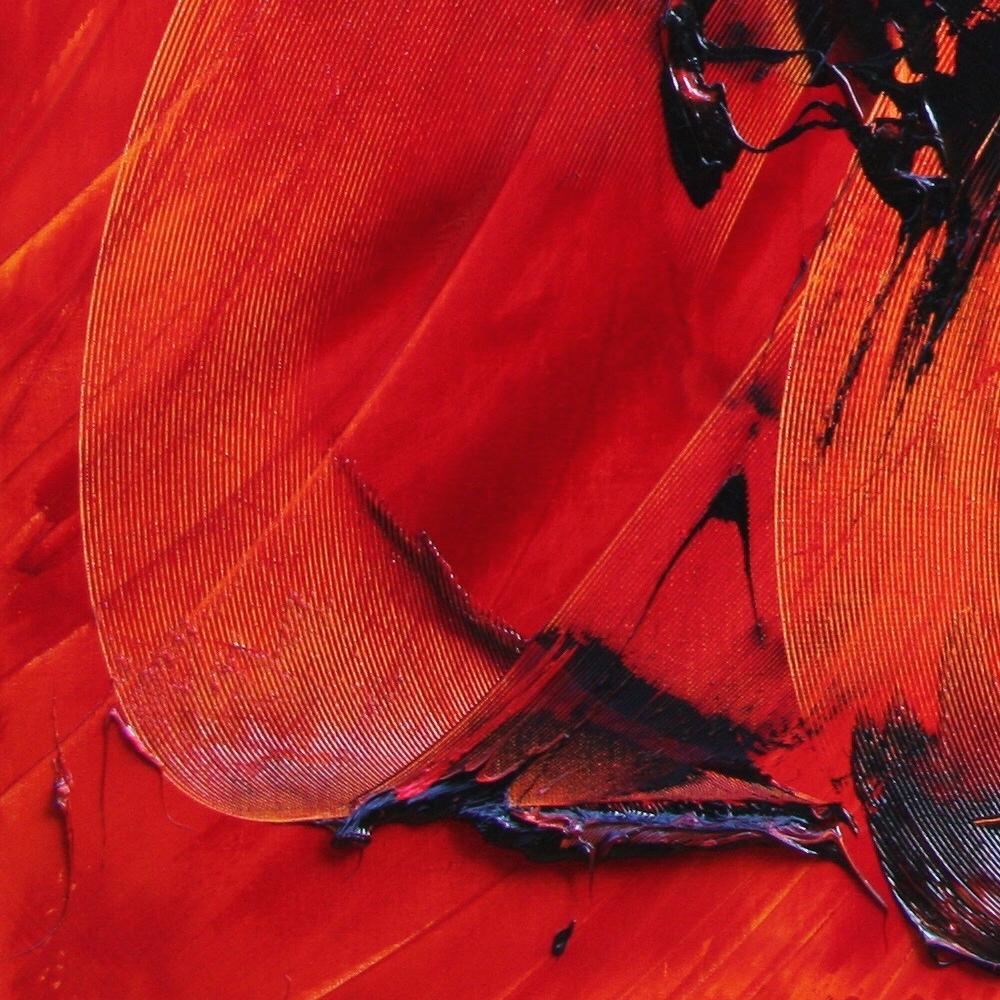 Ein kraftvolles abstraktes Ölgemälde auf Leinwand von Jean Soyer mit den Maßen 38,2 x 51,2 Zoll (97 x 130 cm). Kräftige Striche in feurigem Rot, Orange und Schwarz schaffen eine dynamische Komposition mit dramatischer Bewegung. Der Künstler