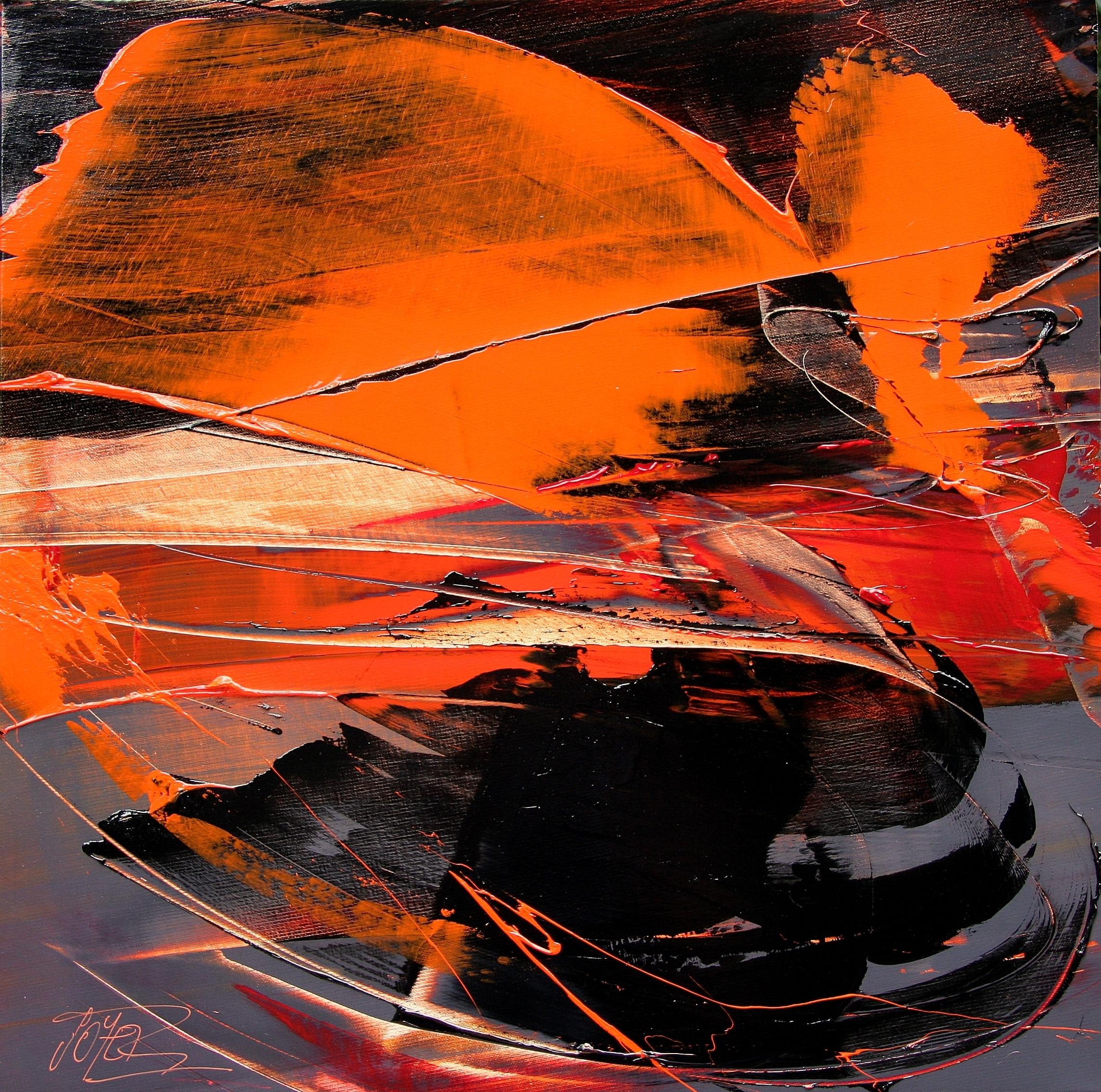 Un potente dipinto astratto a olio su tela di Jean Soyer (23,6 x 23,6 pollici). L'opera d'arte è caratterizzata da drammatiche pennellate in arancione vibrante e nero profondo, create utilizzando grandi pennelli e pettini per ottenere rilievi