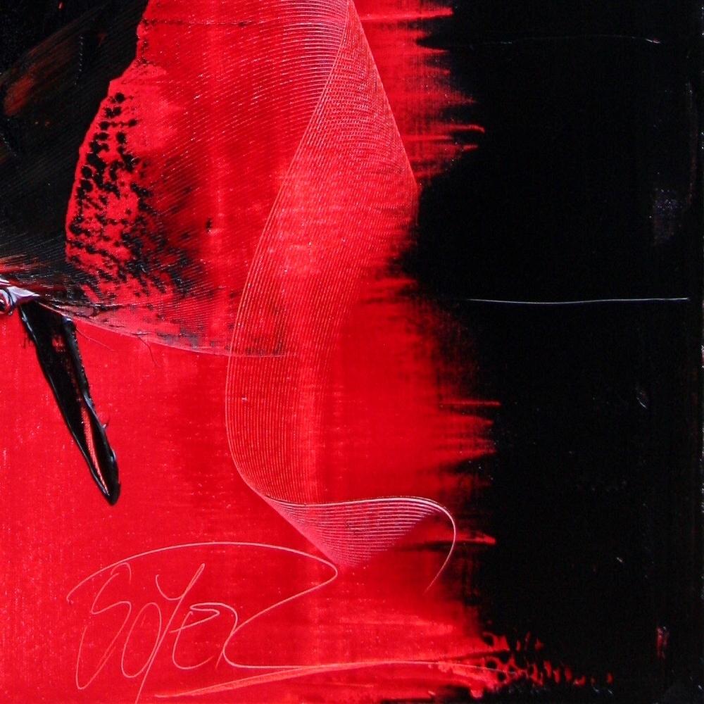 L'impressionante opera espressionista astratta di Jean Soyer (51,2 x 38,2 pollici) è caratterizzata da drammatici gesti di vibranti colori cremisi e scarlatti su uno sfondo nero profondo. Realizzata con colori a olio su tela, questa potente