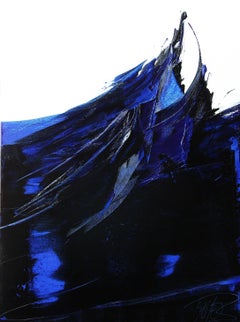 Paysage abstrait bleu puissant : interprétation moderne des montagnes