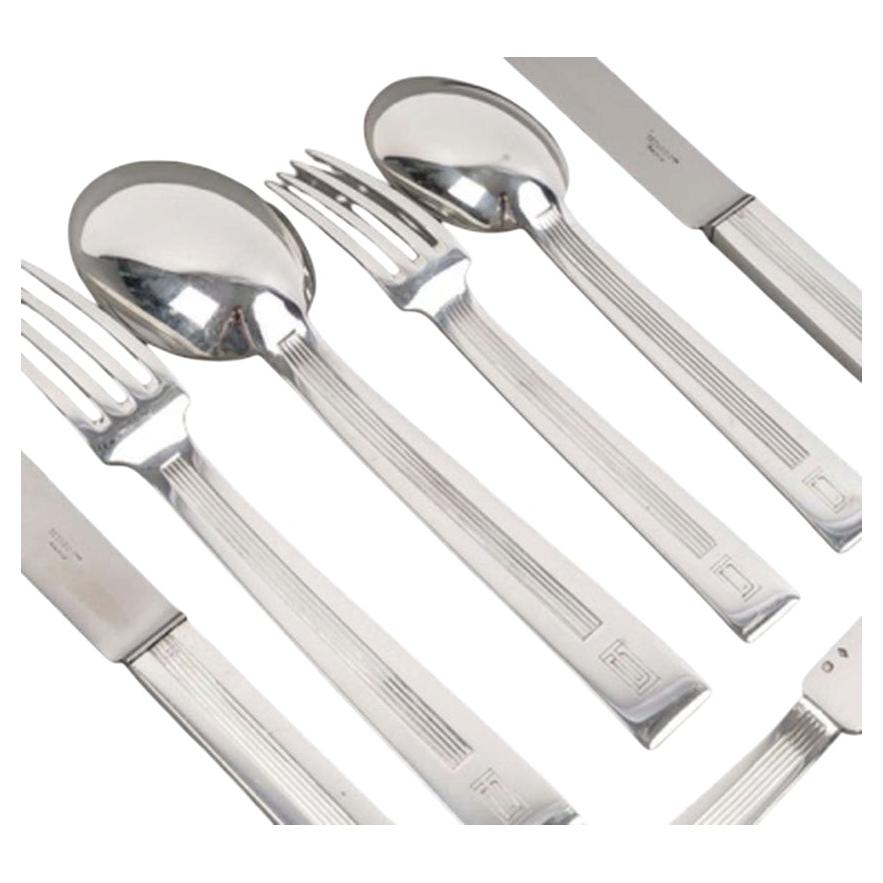 What are the most popular sterling silver flatware patterns?