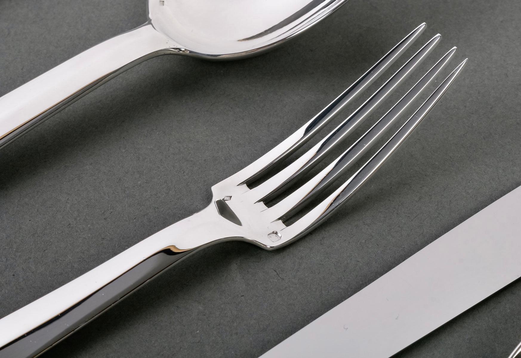 Français Jean Tetard - Art Deco Cutlery Flatware Set Nice Sterling Silver 152 Pieces en vente