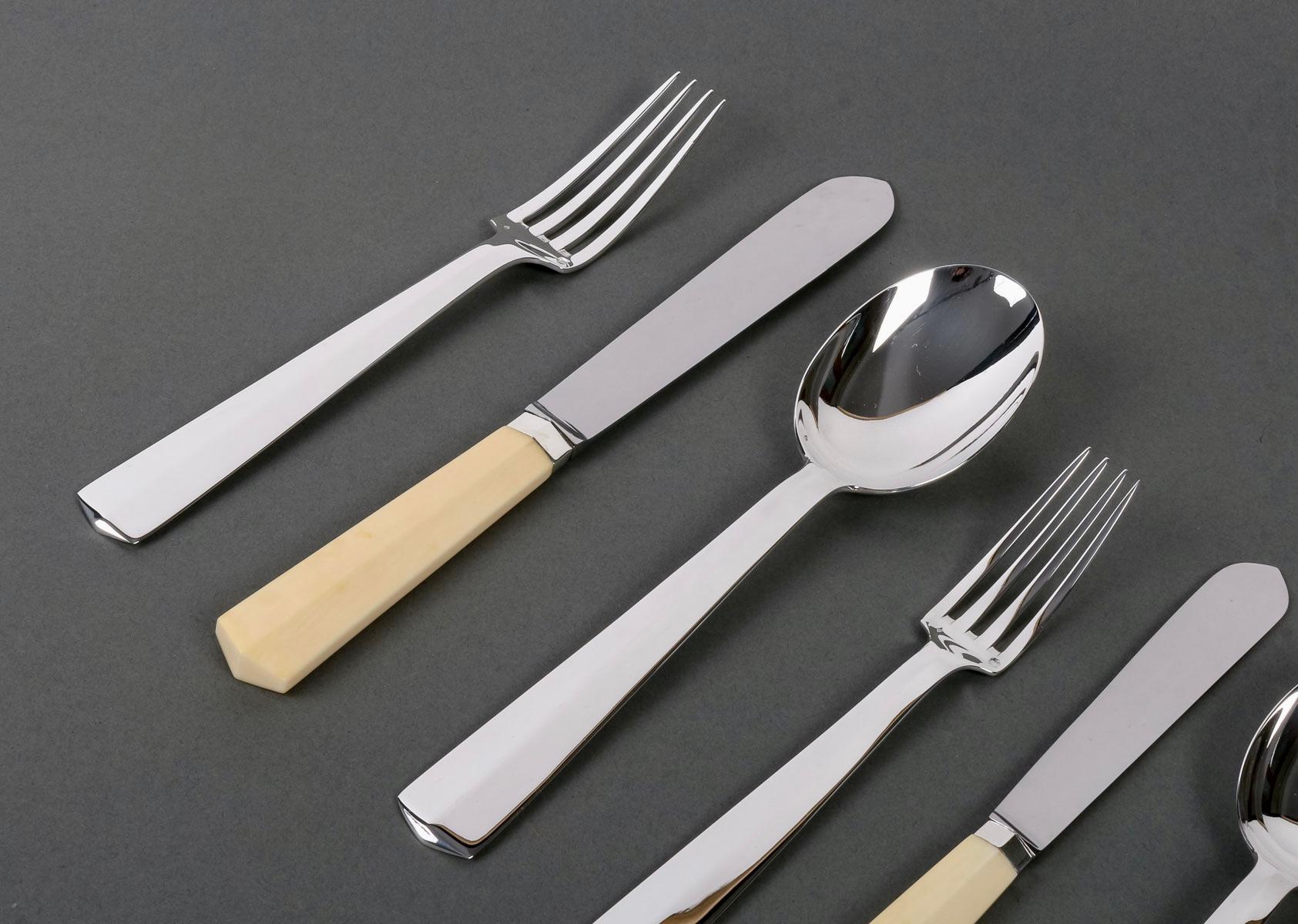 Jean Tetard - Art Deco Cutlery Flatware Set Nice Sterling Silver 152 Pieces Bon état - En vente à Boulogne Billancourt, FR