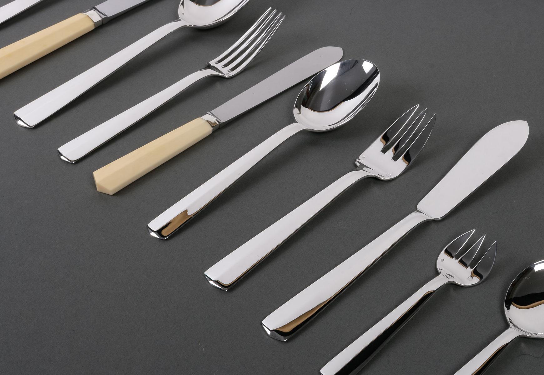 Jean Tetard - Art Deco Cutlery Flatware Set Nice Sterling Silver 152 Pieces For Sale 2