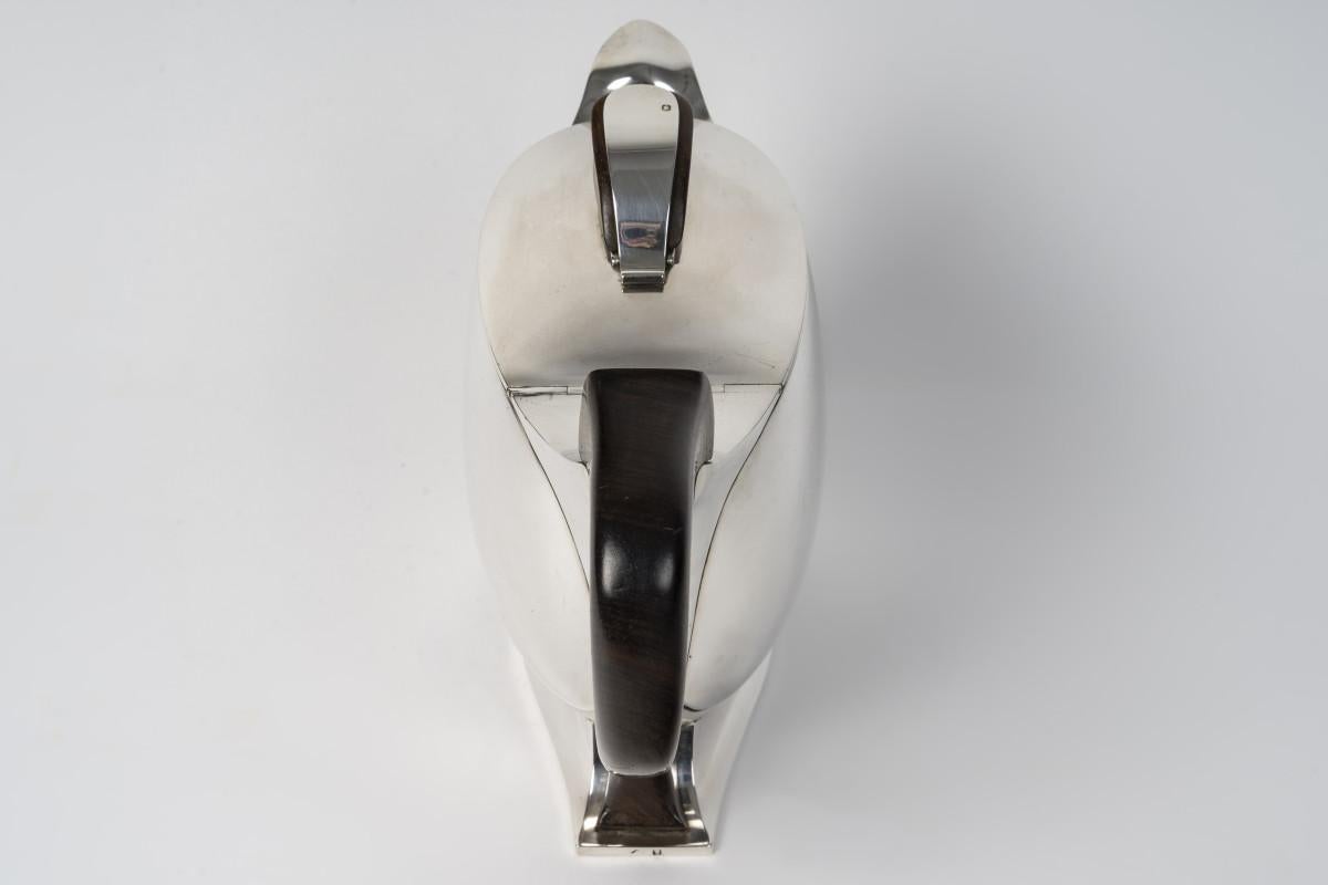 JEAN TETARD - Solid silver ART DECO jug circa 1930 In condizioni ottime in vendita a SAINT-OUEN-SUR-SEINE, FR
