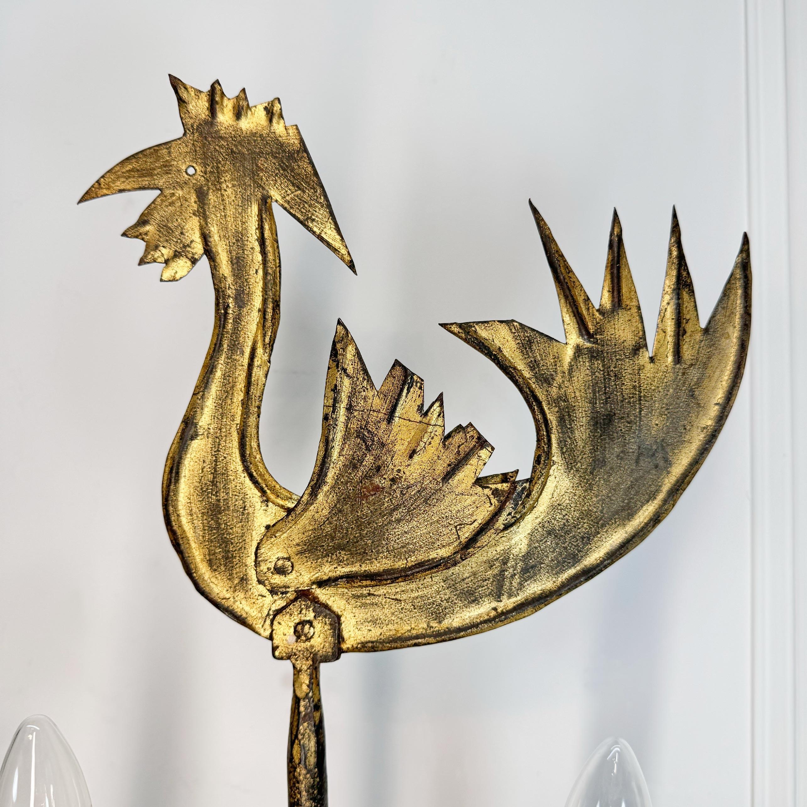 Francese Jean Touret attesta le luci da parete Cockerel per Atelier Marolles in vendita