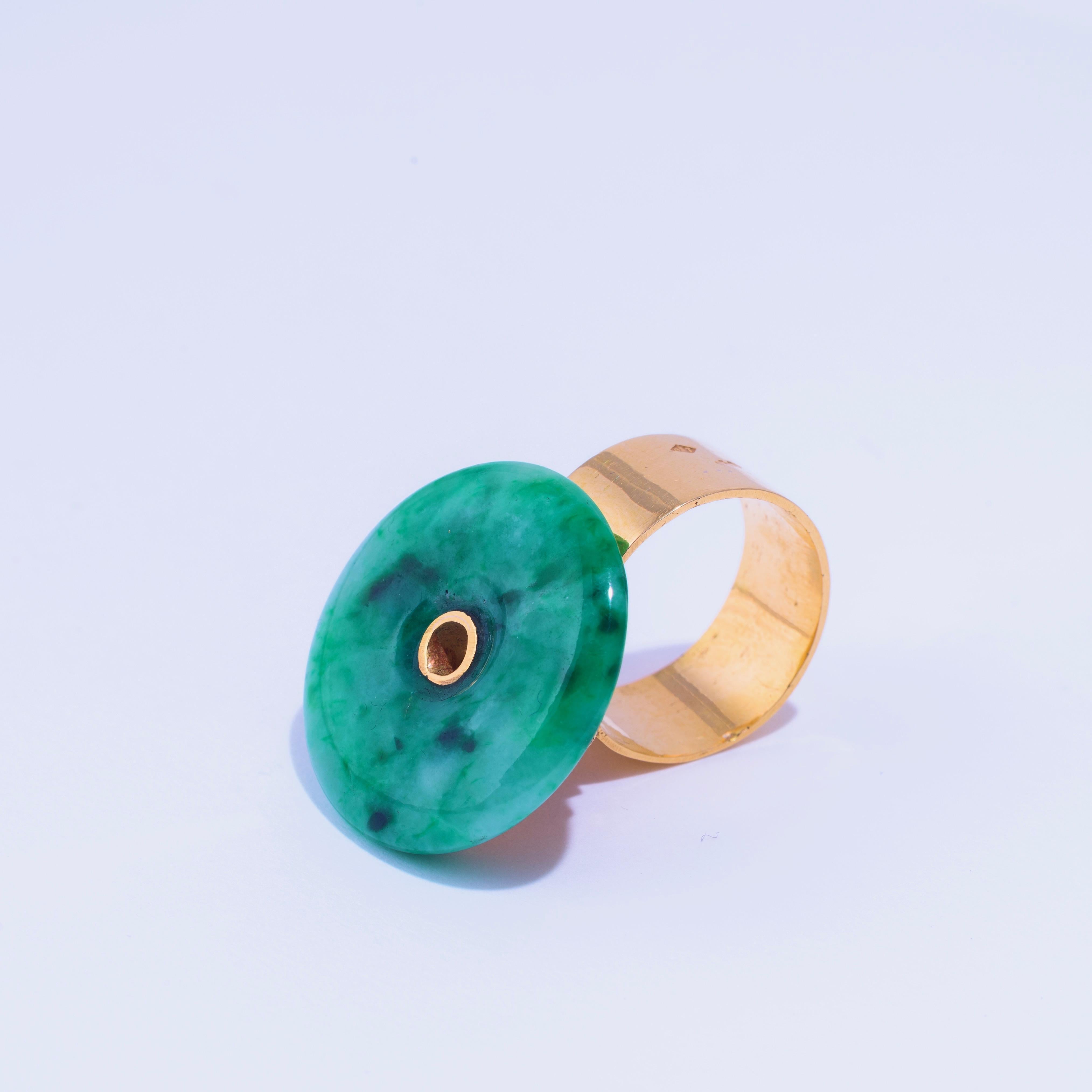 Vintage Playful Ring by Jean Vendome at Second Petale Gallery. 

Bi disc in Jade. Maker's mark. Expert certificate.
Resizable. Delay 4 weeks 
Note to Customers in Europe: contact us for VAT details.

ABOUT SECOND PETALE GALLERY
Paris-based online