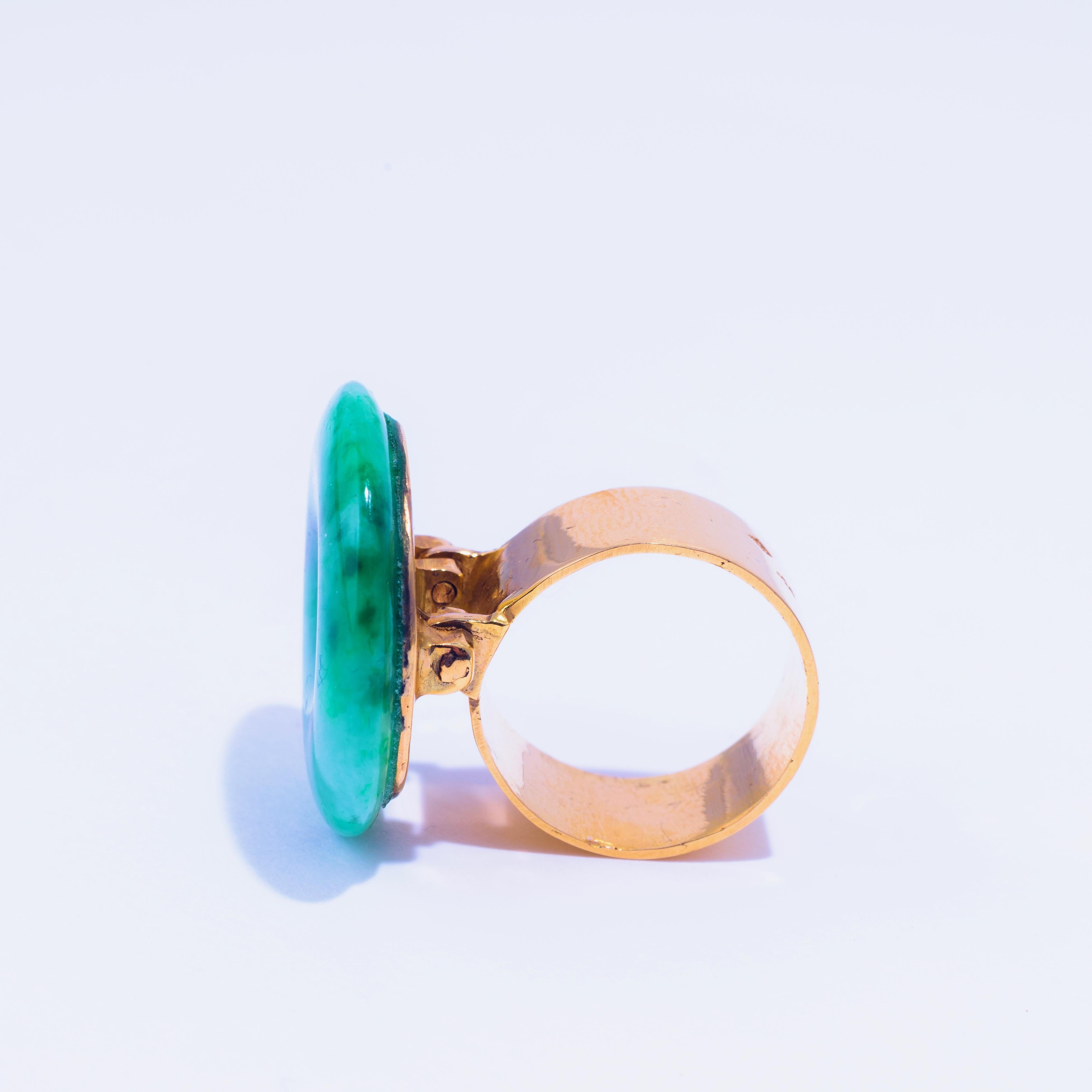 Jean Vendome Jade Bi Disc Gold Ring  In Good Condition For Sale In Paris, IDF