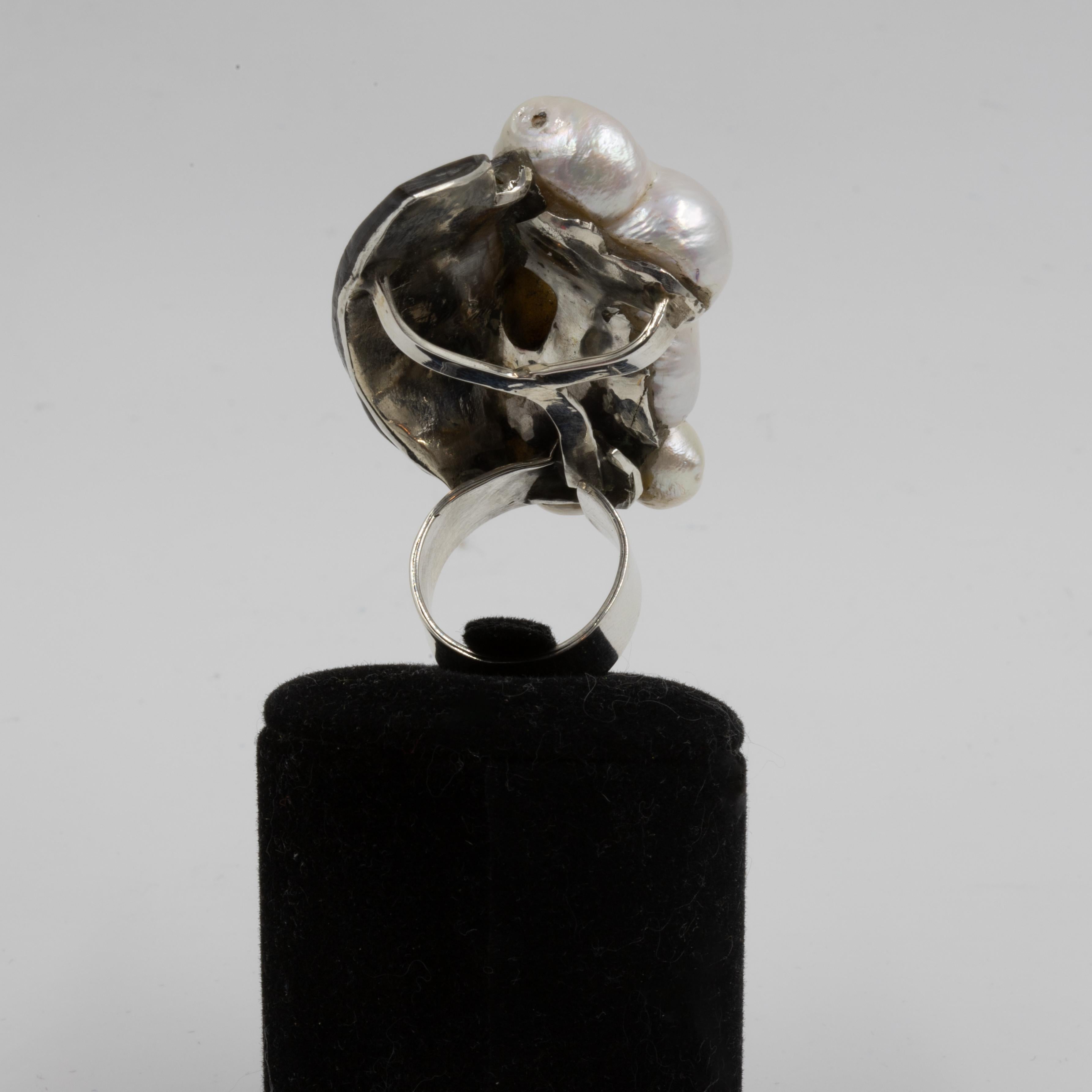 Set aus Anhängern, Ohrringen, Ringen aus Silber, Gold und Perlen von Jean Vendome  im Angebot 5