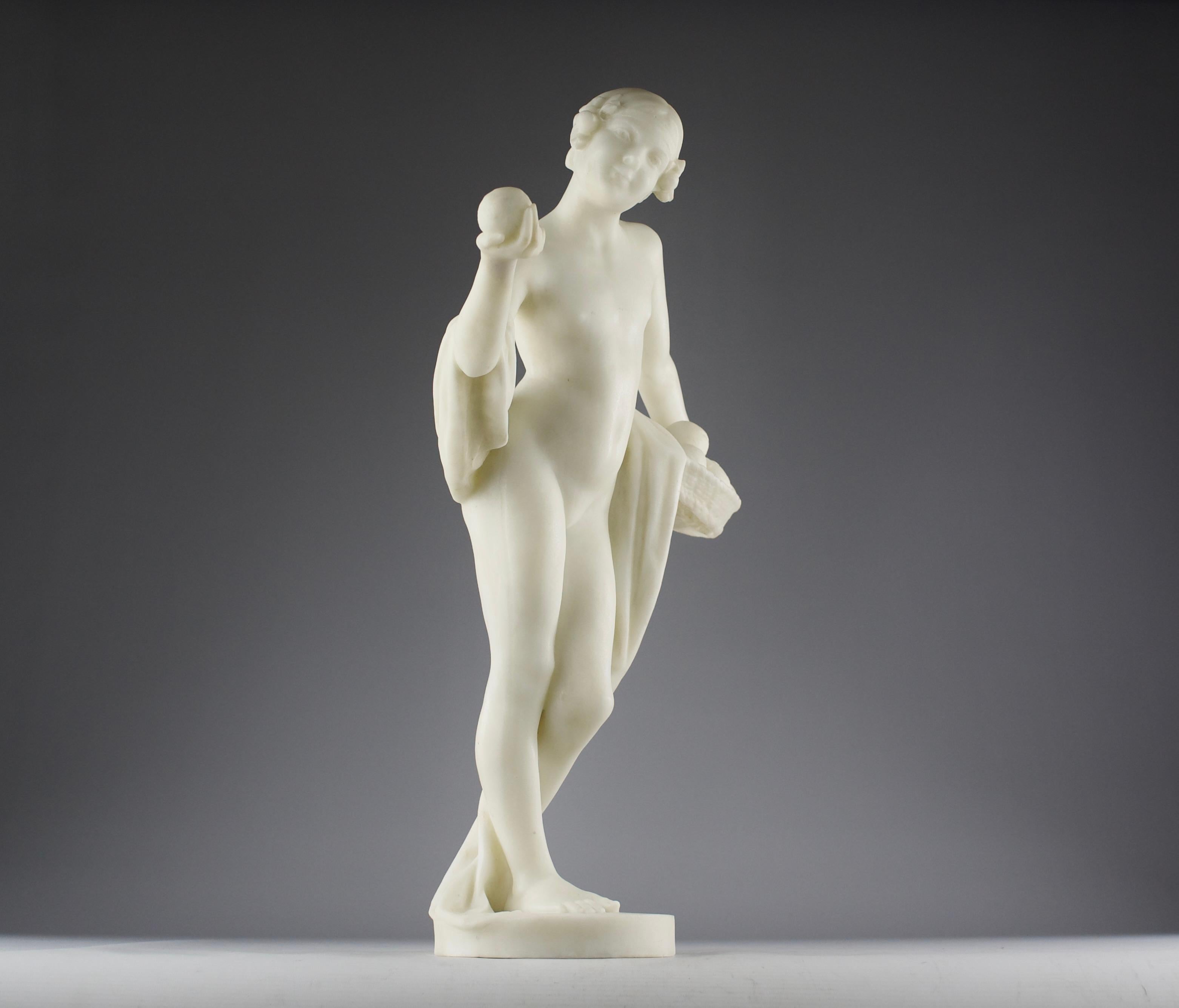 Jean Verschneider, Mädchen und der goldene Apfel, Marmorskulptur, Art déco, 1920er Jahre im Angebot 9