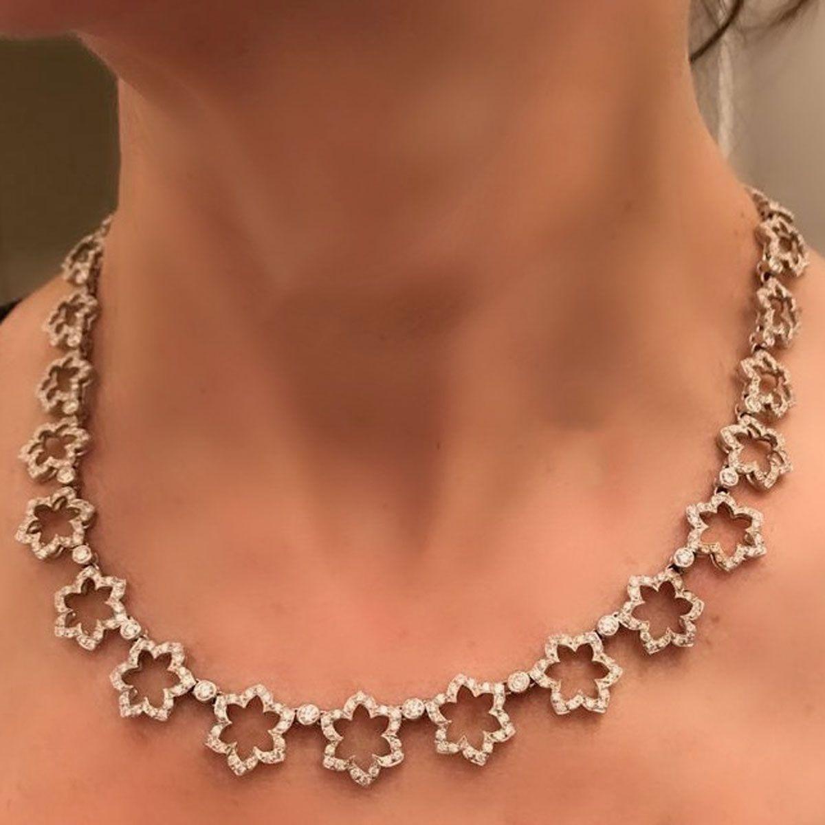 Jean Vitau 18 Karat White Gold Diamond Flower Necklace 7