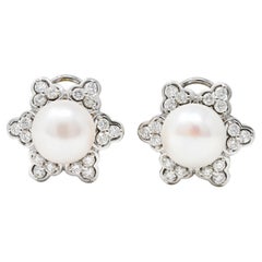 Jean Vitau 1.80 Carats Diamond Button Pearl 18 Karat Gold Star Stud Earrings