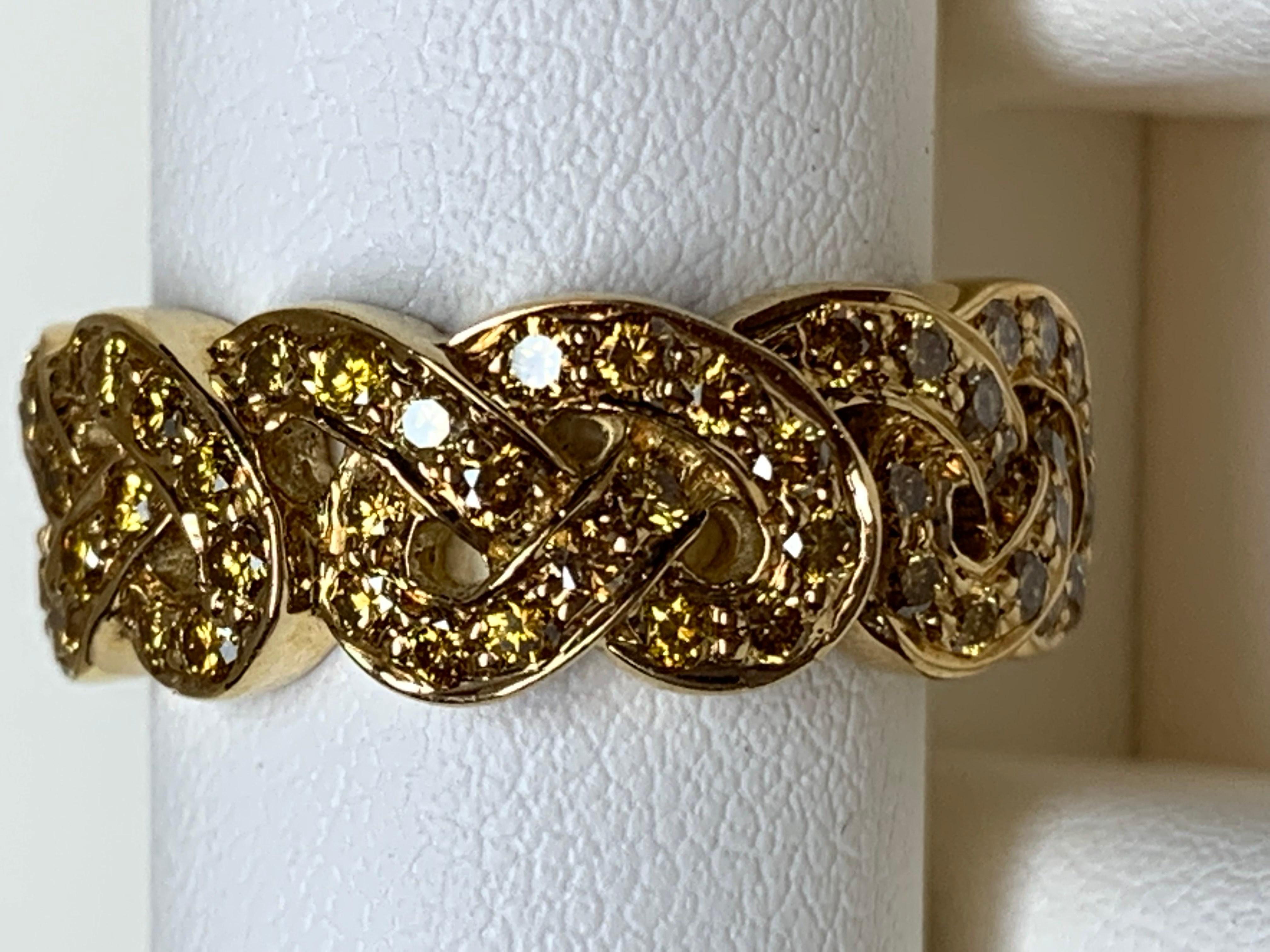 Modern Jean Vitau 18 Karat Yellow Gold Yellow Diamond Ring For Sale